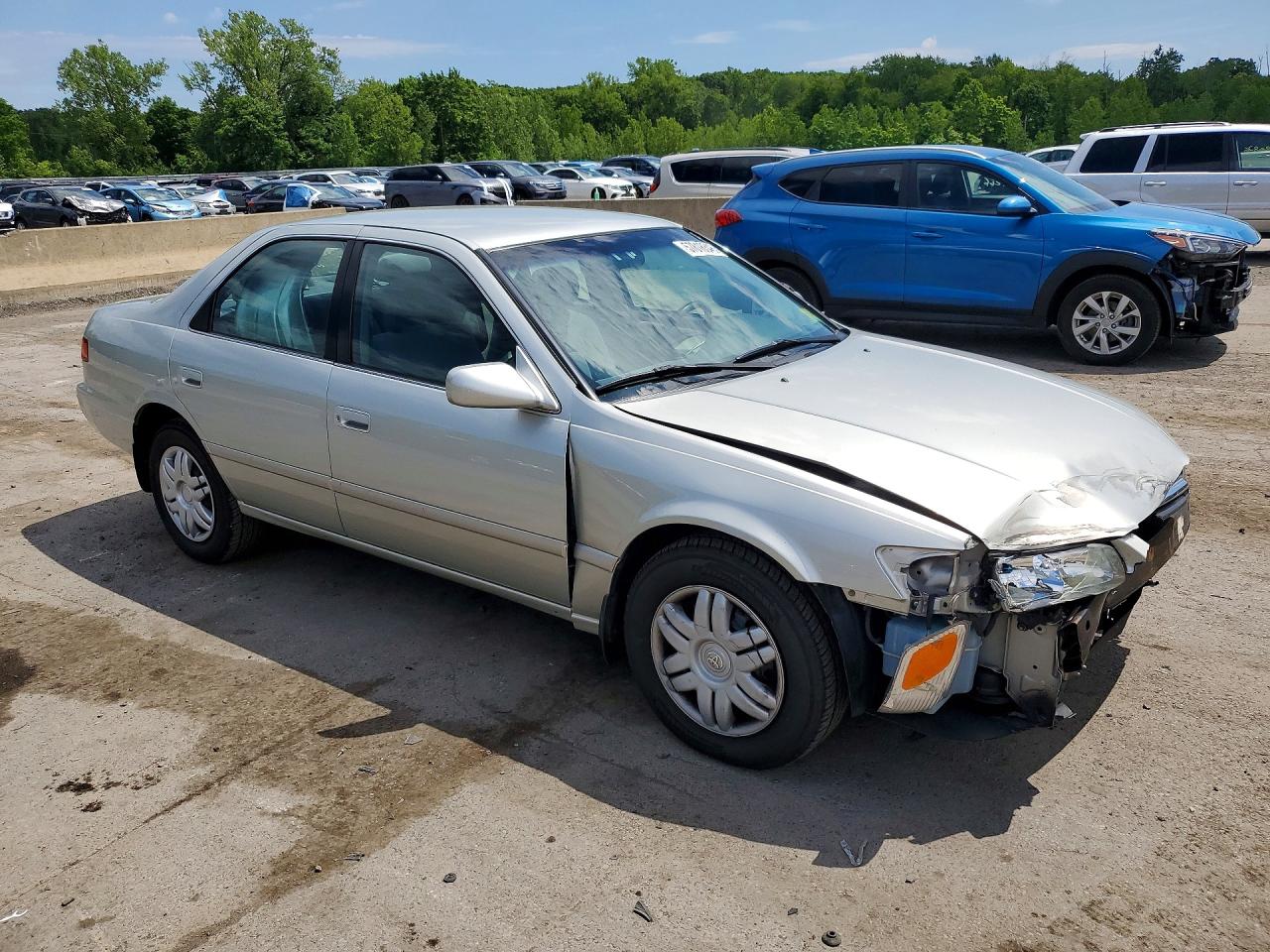 2000 Toyota Camry Le Silver vin: JT2BG22K4Y0456828
