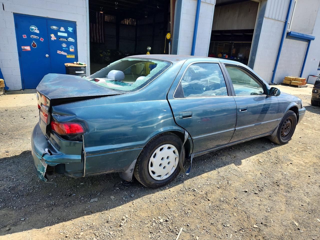 1998 Toyota Camry Le Зеленый vin: JT2BG22K5W0139508