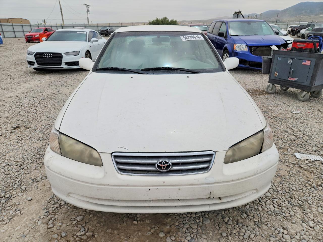 2000 Toyota Camry Le Белый vin: JT2BG22K5Y0447698