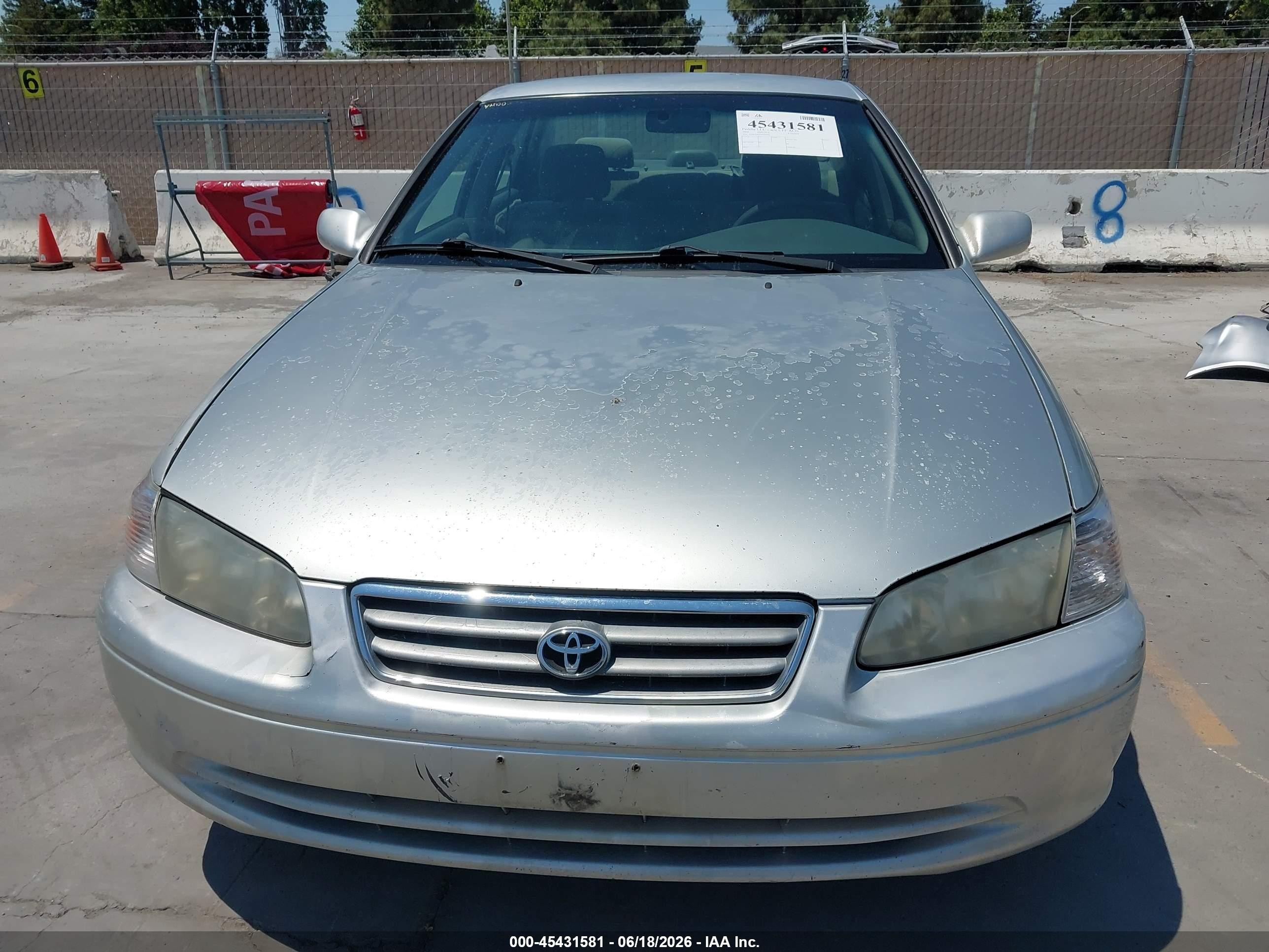 2000 Toyota Camry Le Silver vin: JT2BG22K5Y0504790