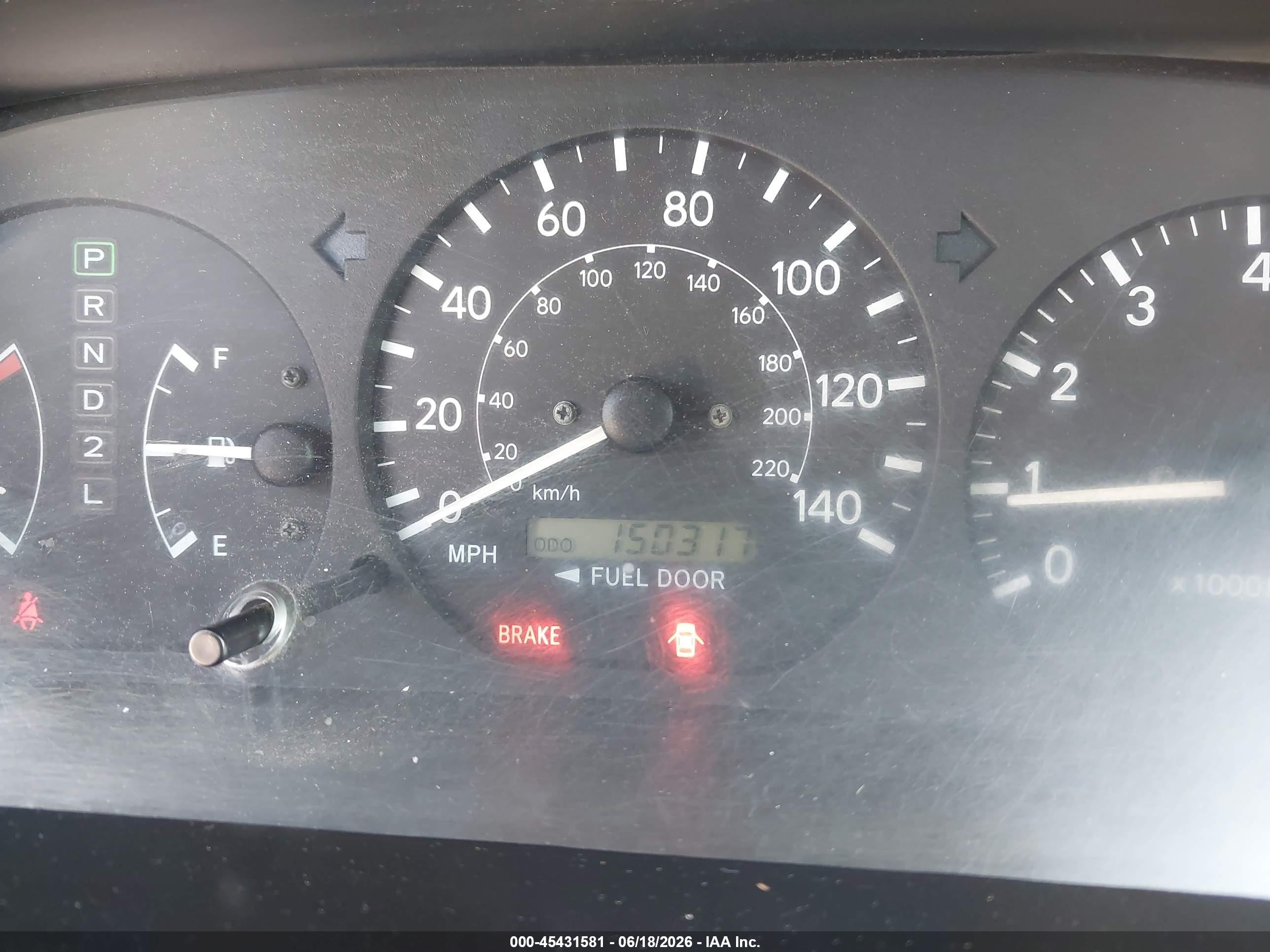 2000 Toyota Camry Le Silver vin: JT2BG22K5Y0504790