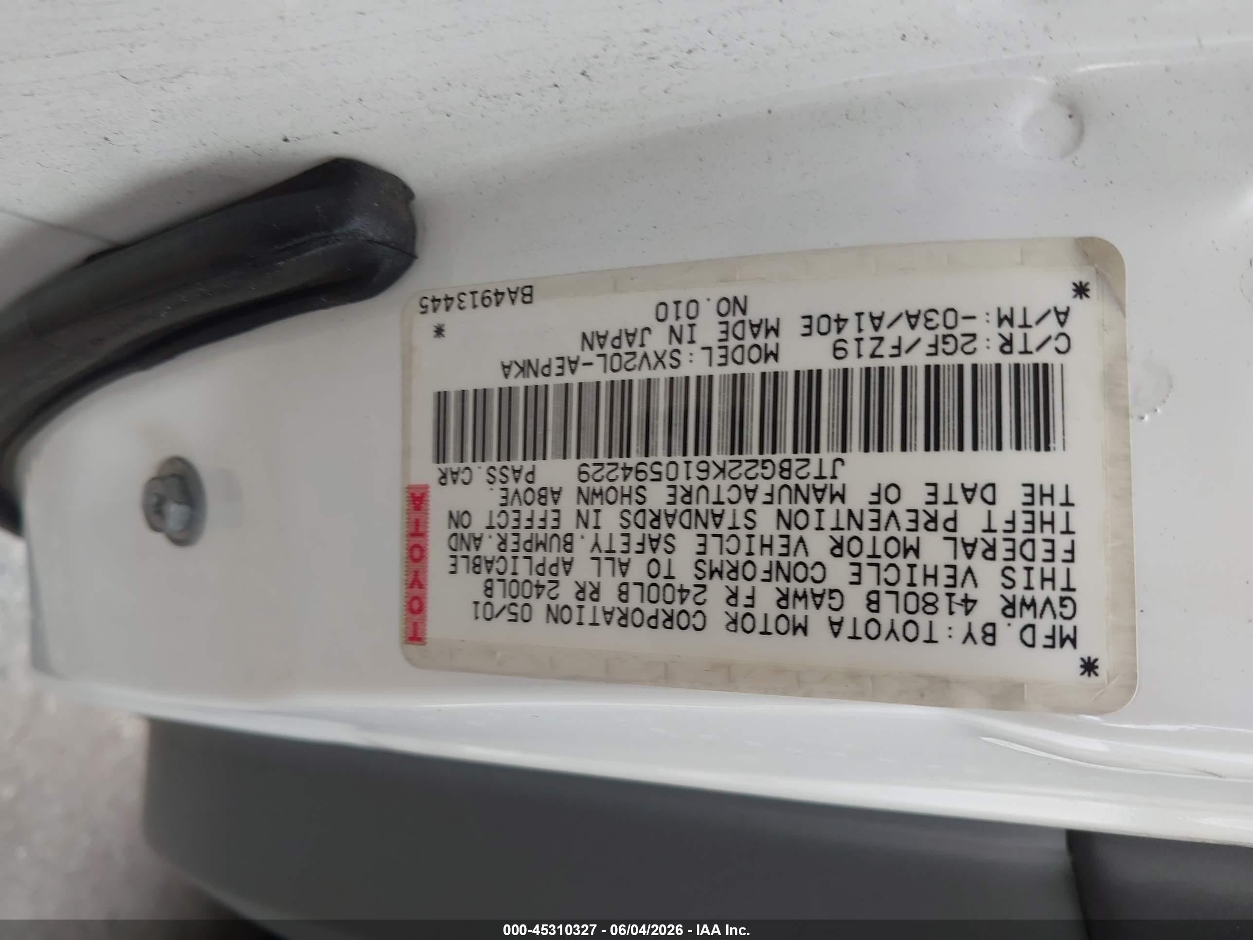 2001 Toyota Camry Le White vin: JT2BG22K610594229