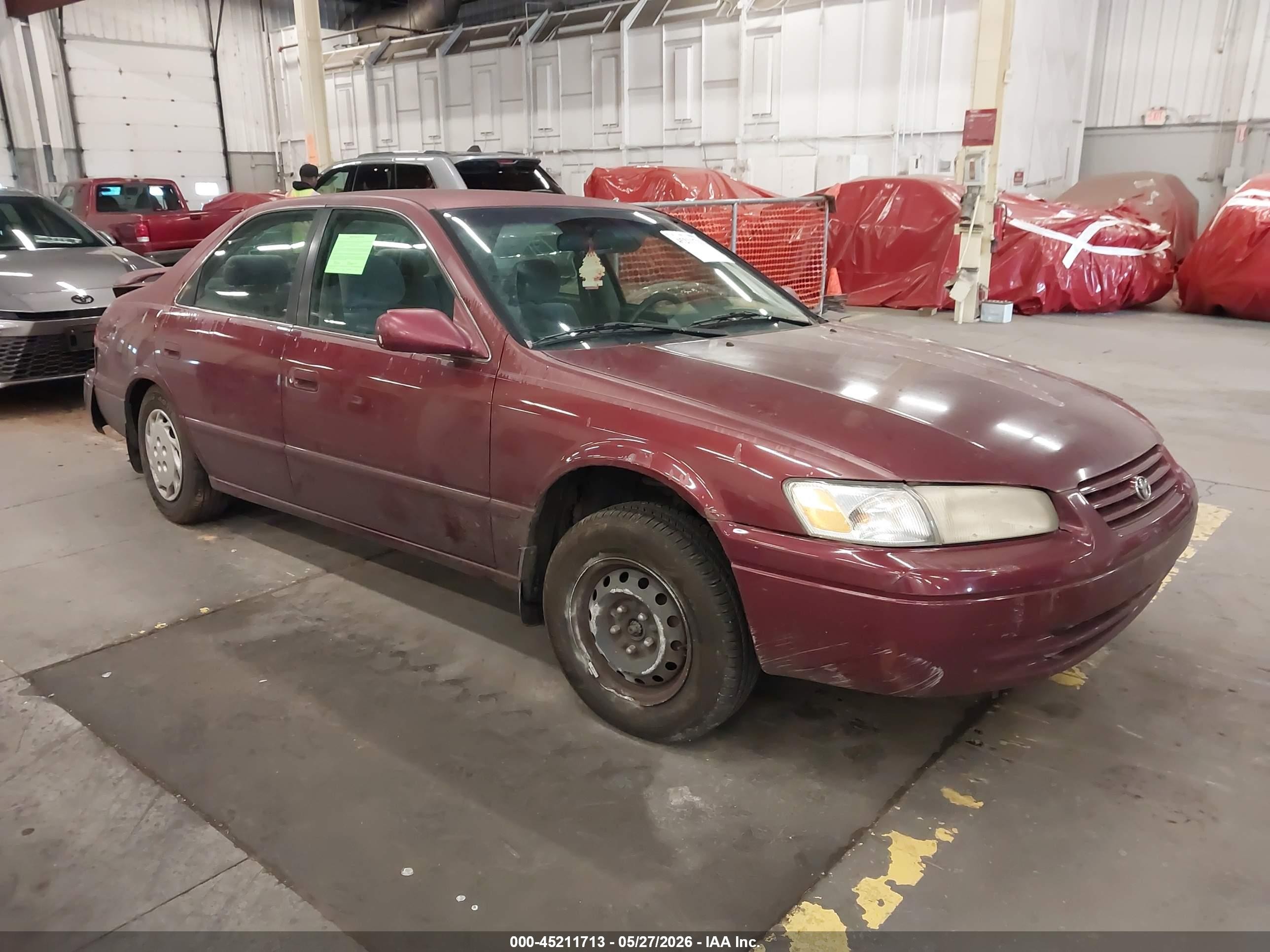 1997 Toyota Camry Le Burgundy vin: JT2BG22K6V0004391