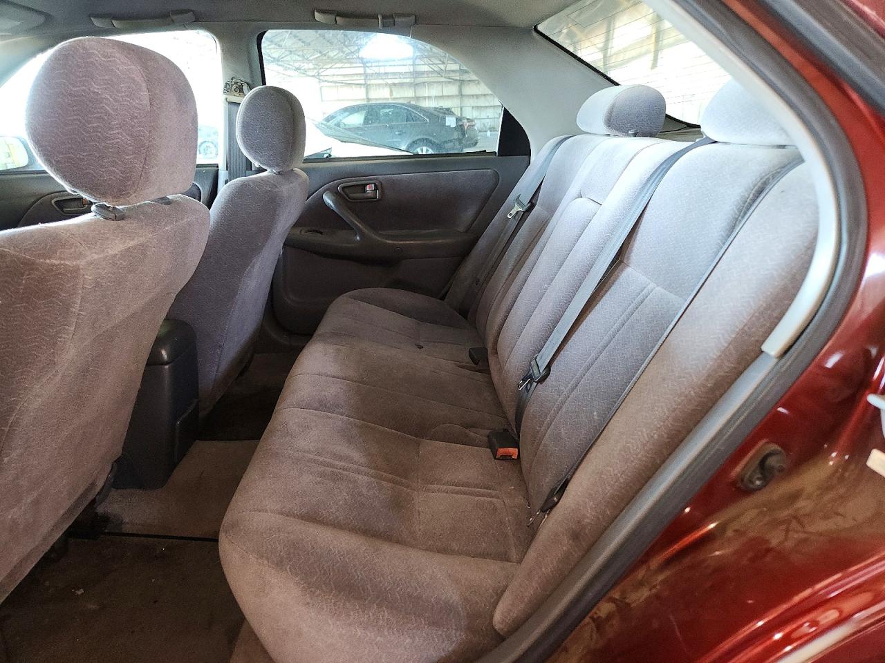 1999 Toyota Camry Le Red vin: JT2BG22K6X0354350
