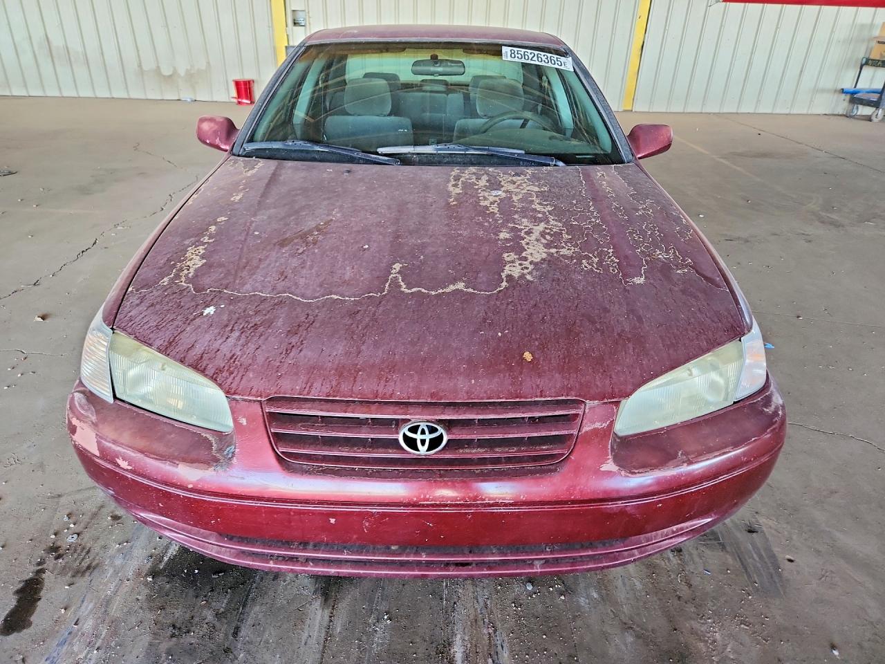 1999 Toyota Camry Le Red vin: JT2BG22K6X0354350