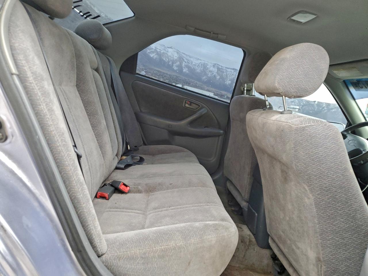 1998 Toyota Camry Ce Silver vin: JT2BG22K7W0109619