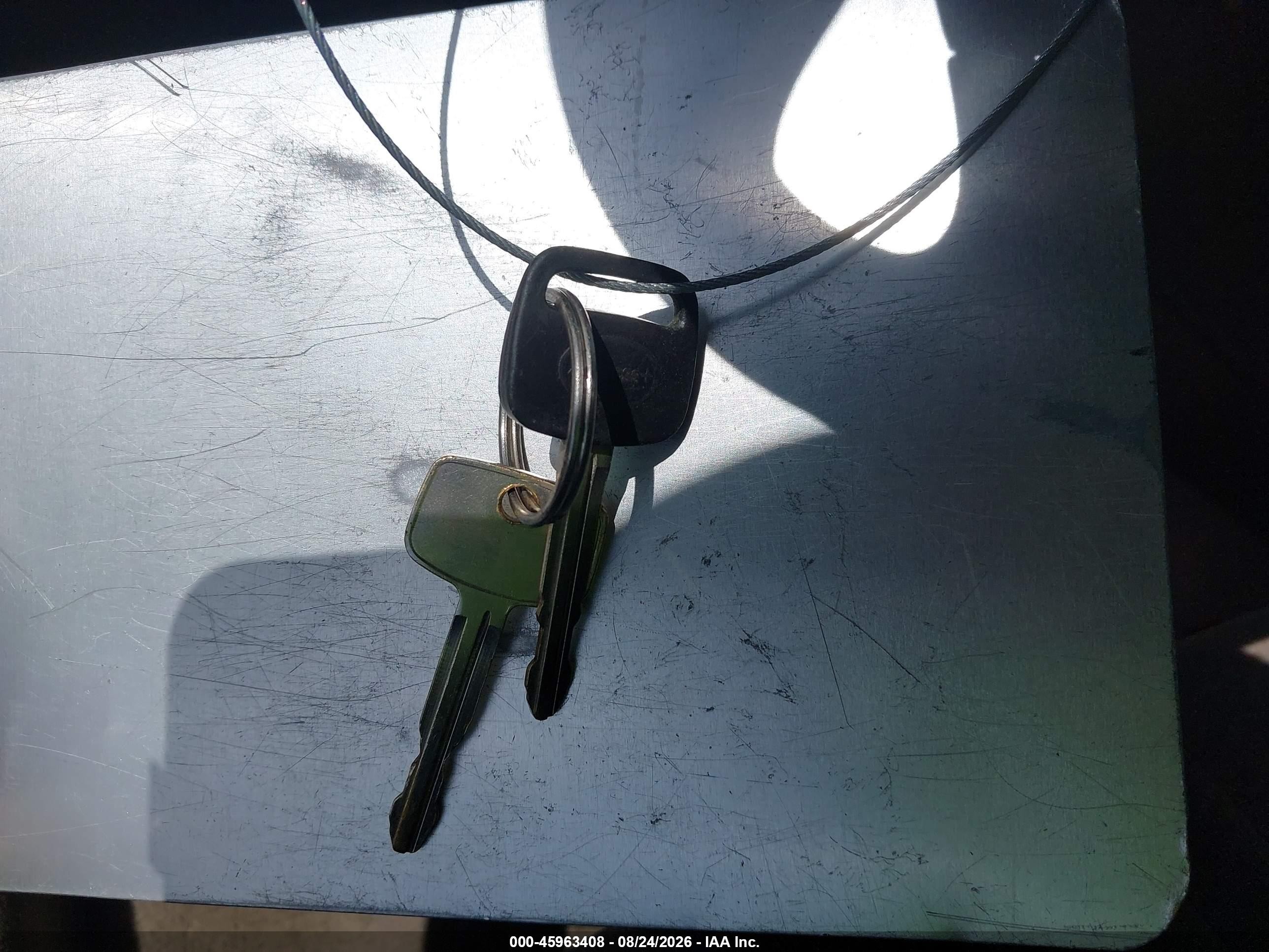 1998 Toyota Camry Le Gold vin: JT2BG22K7W0162613
