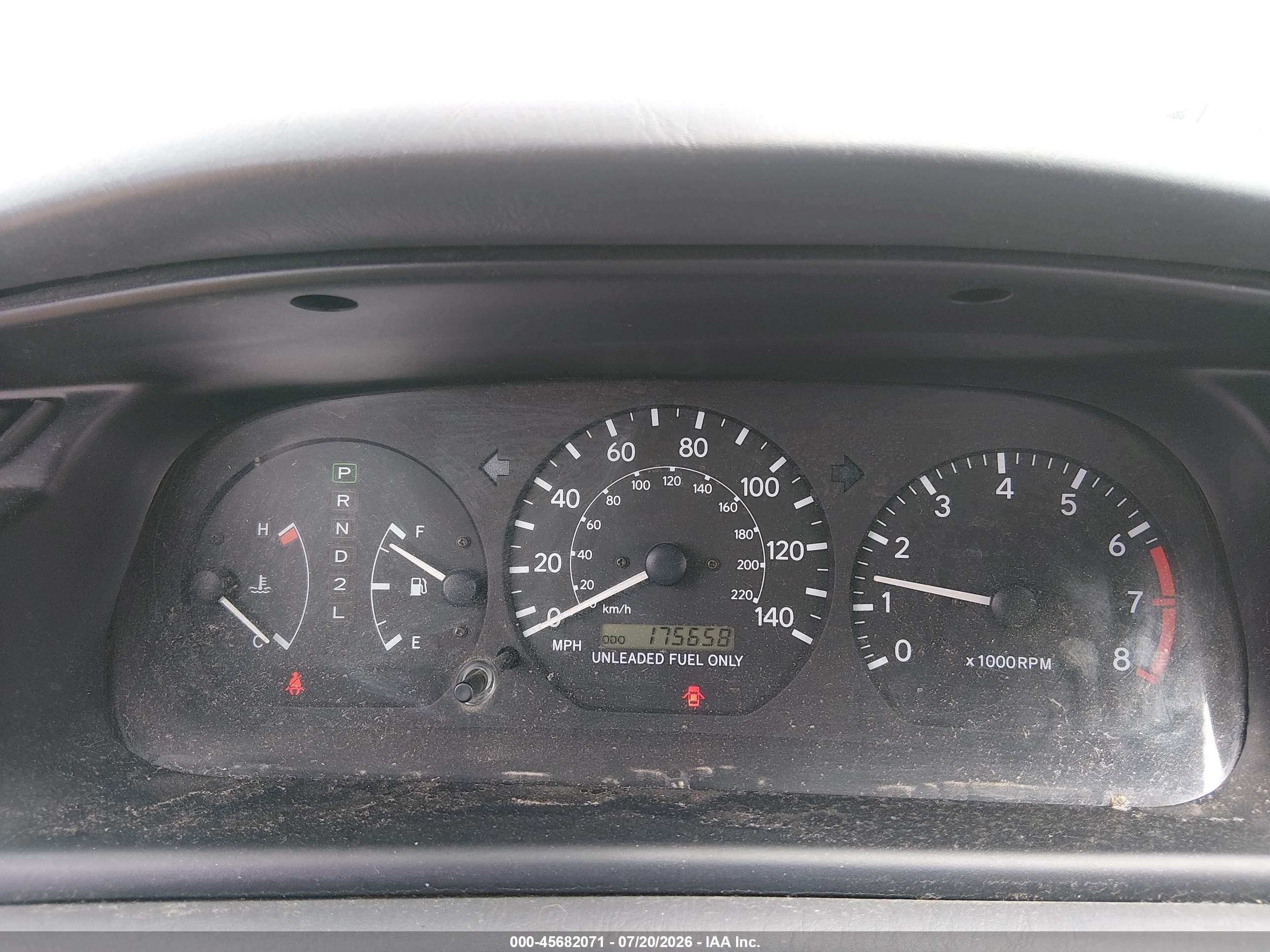 1998 Toyota Camry Le White vin: JT2BG22K7W0238203