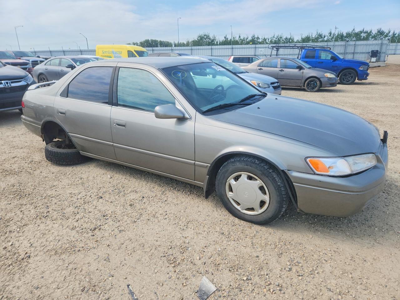 1999 Toyota Camry Ce Beige vin: JT2BG22K7X0348590