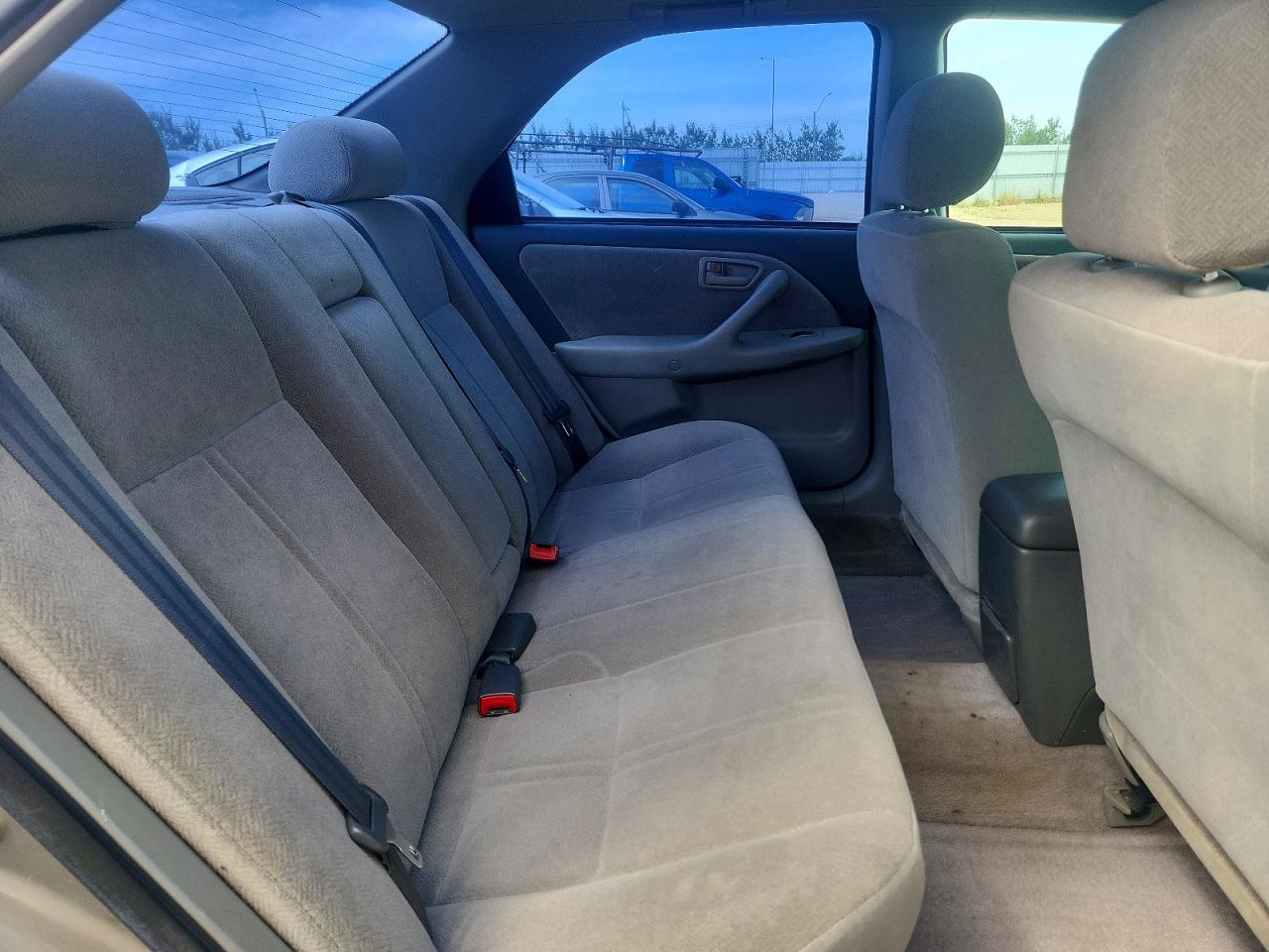 1999 Toyota Camry Ce Beige vin: JT2BG22K7X0348590