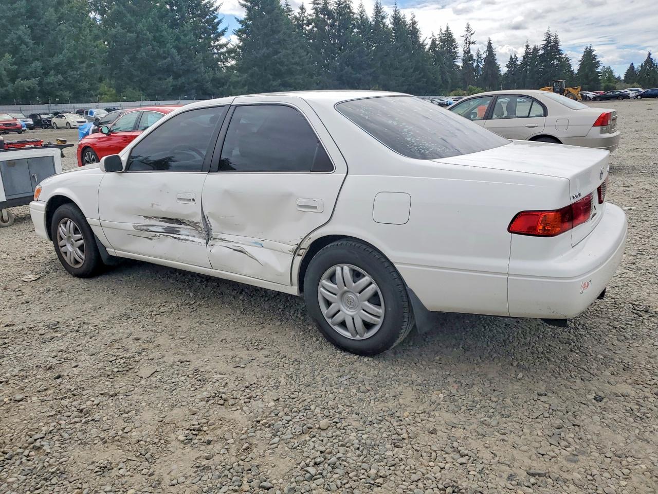 2000 Toyota Camry Le White vin: JT2BG22K7Y0397158