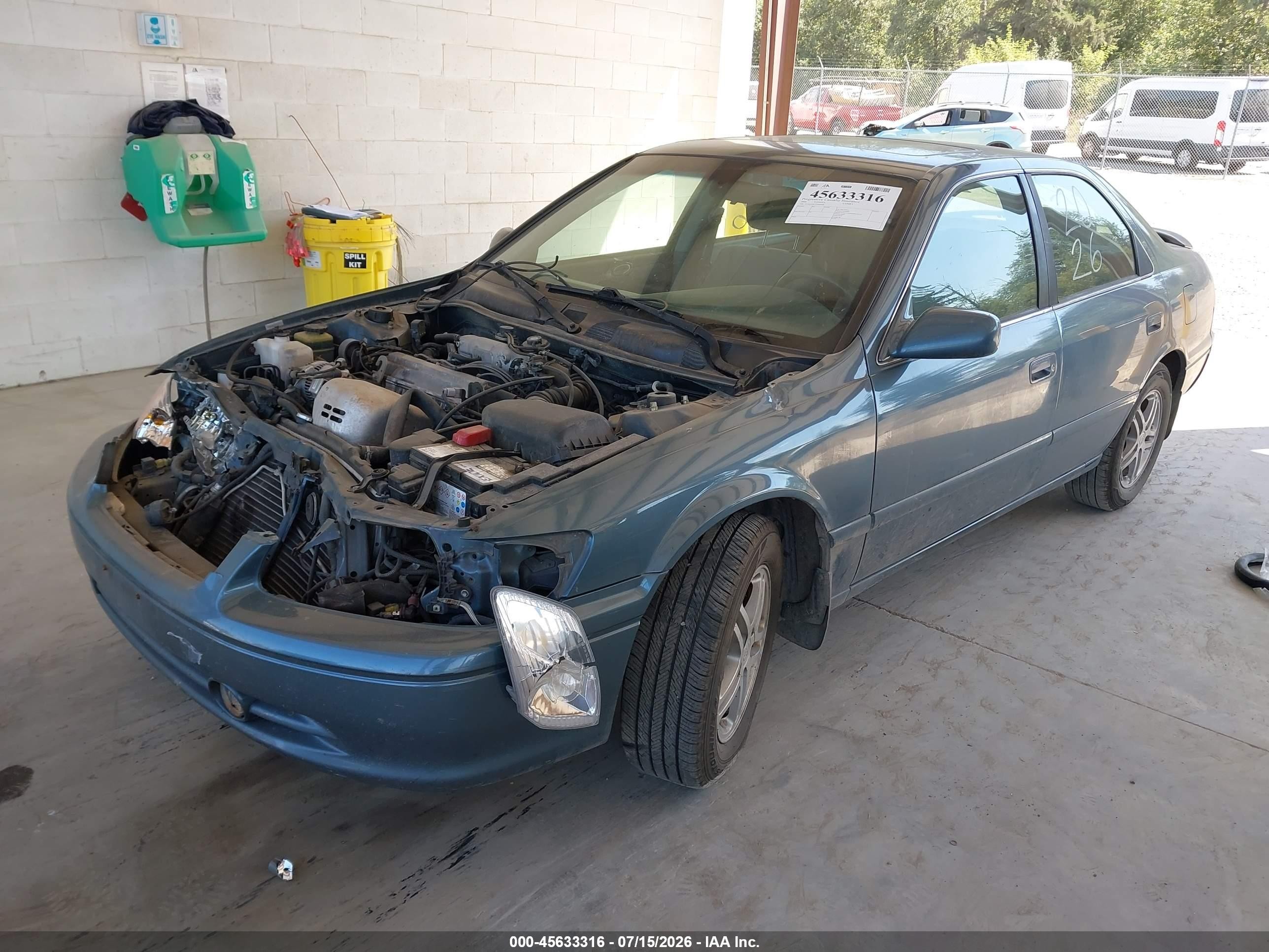 2000 Toyota Camry Le Green vin: JT2BG22K7Y0409048