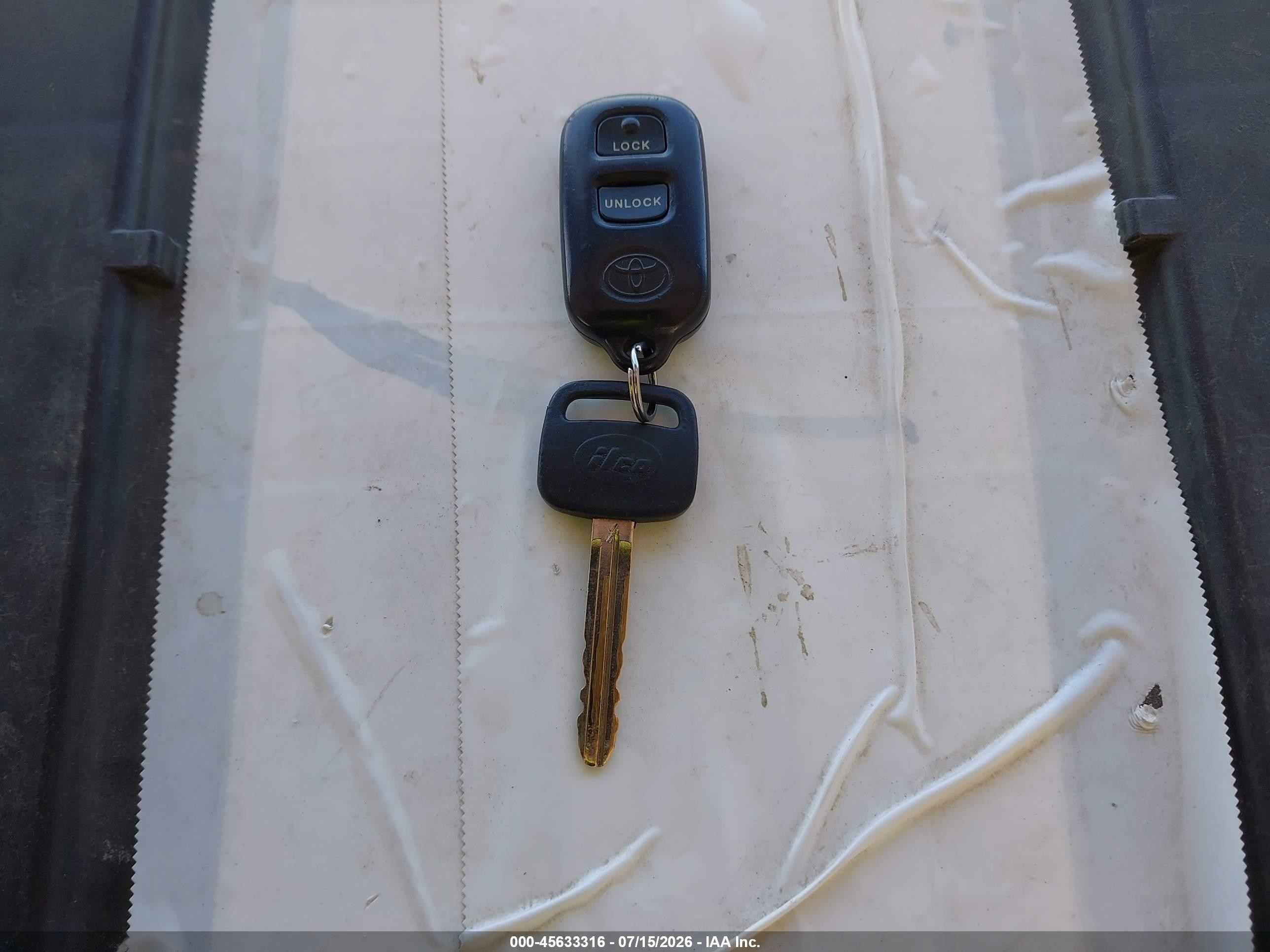 2000 Toyota Camry Le Green vin: JT2BG22K7Y0409048
