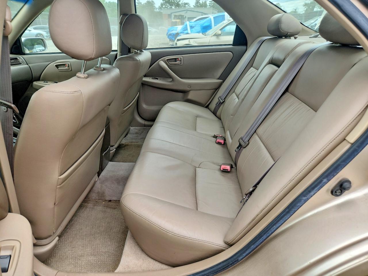 2000 Toyota Camry Le Tan vin: JT2BG22K7Y0419630