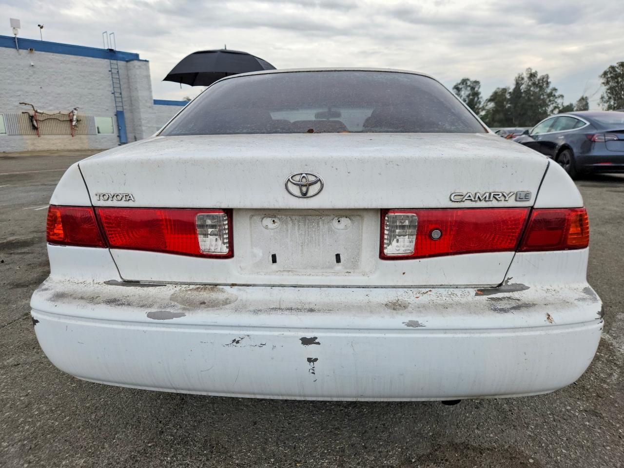 2000 Toyota Camry Le Белый vin: JT2BG22K7Y0424794