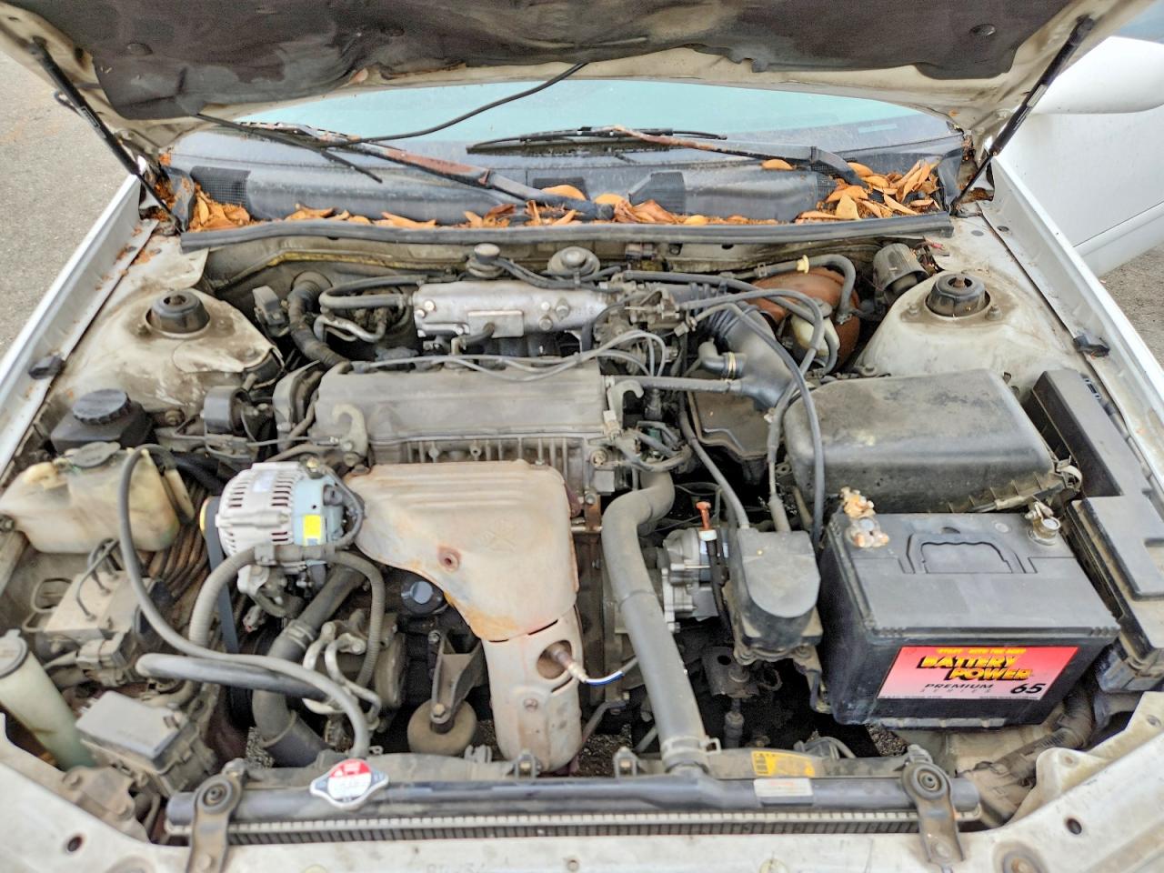 2000 Toyota Camry Le Белый vin: JT2BG22K7Y0424794