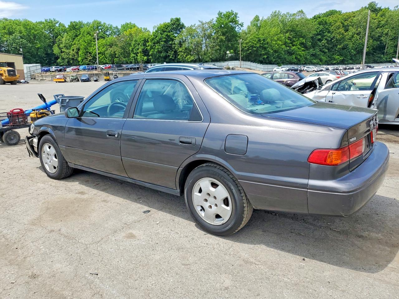 2000 Toyota Camry Le Charcoal vin: JT2BG22K7Y0442762