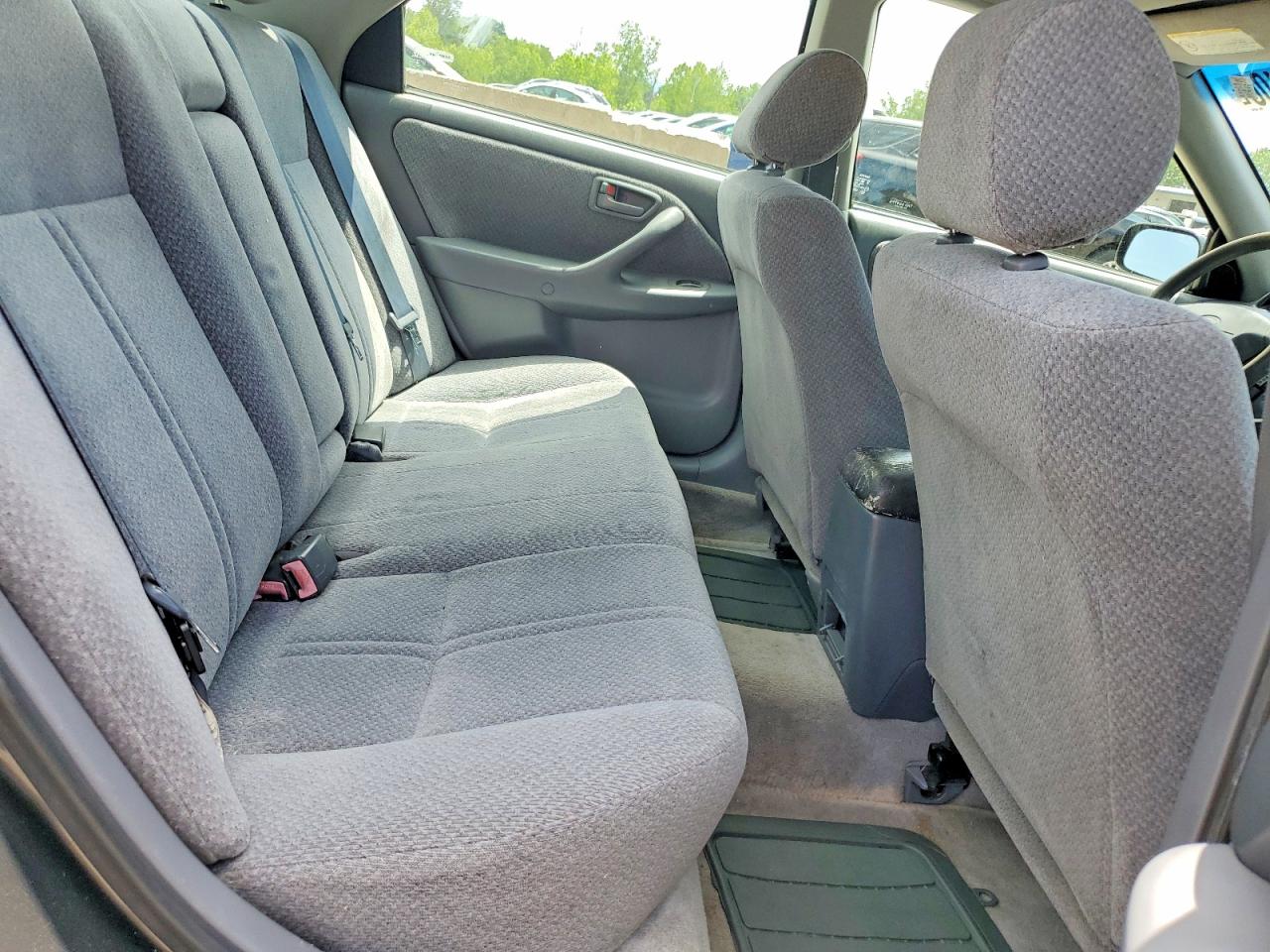 2000 Toyota Camry Le Charcoal vin: JT2BG22K7Y0442762