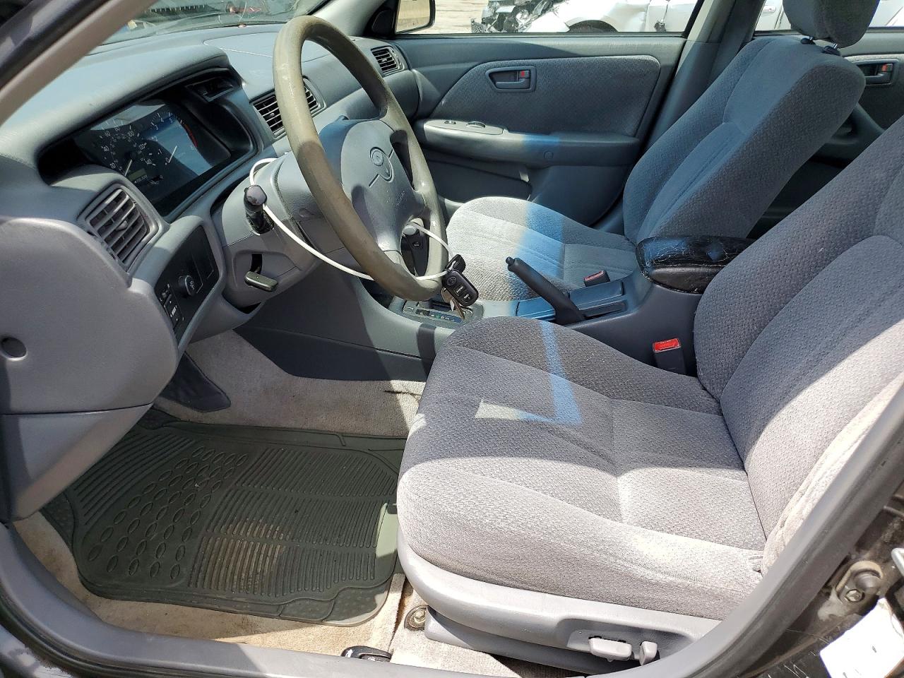 2000 Toyota Camry Le Charcoal vin: JT2BG22K7Y0442762