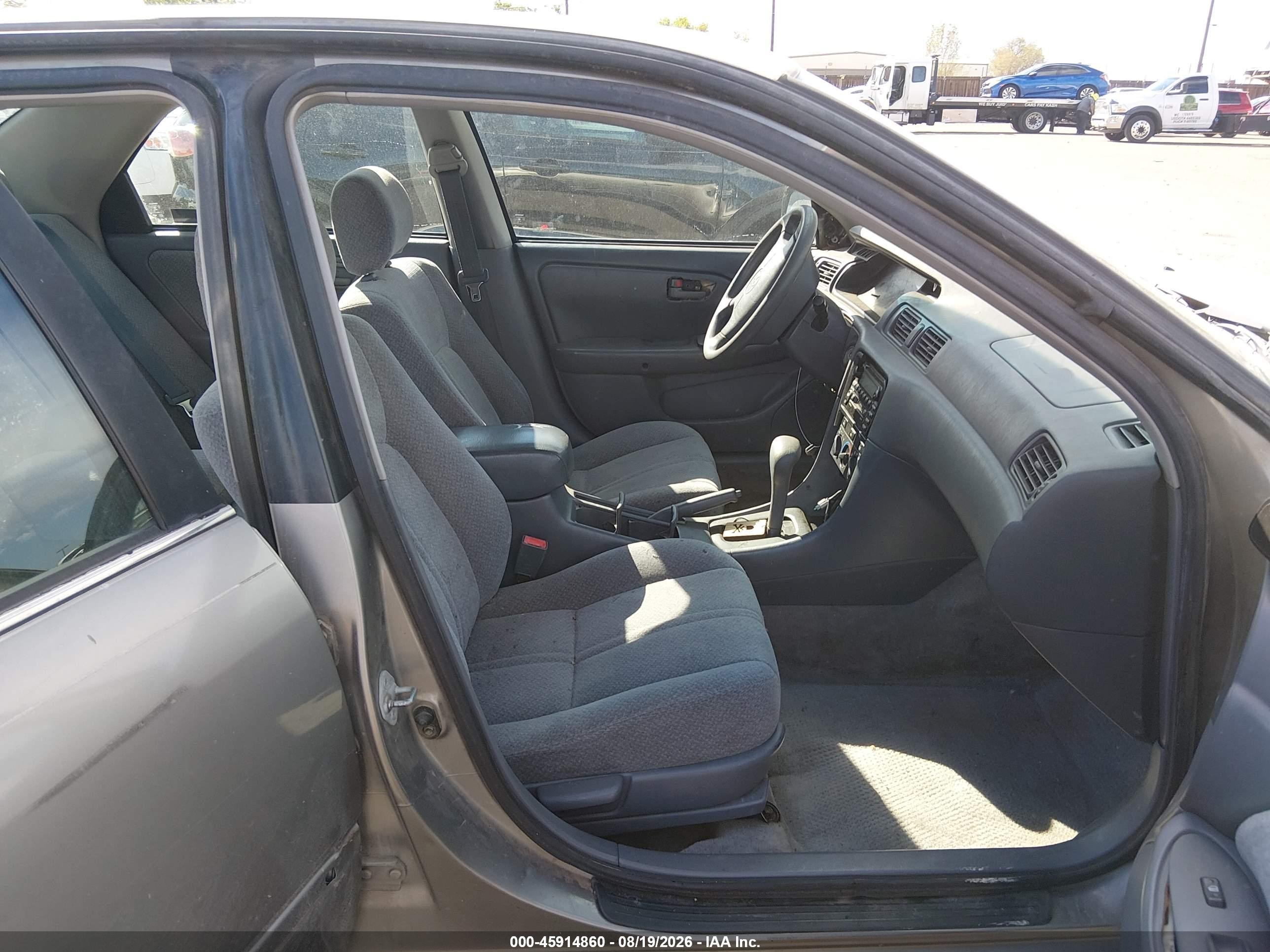 2000 Toyota Camry Le Pewter vin: JT2BG22K7Y0478953