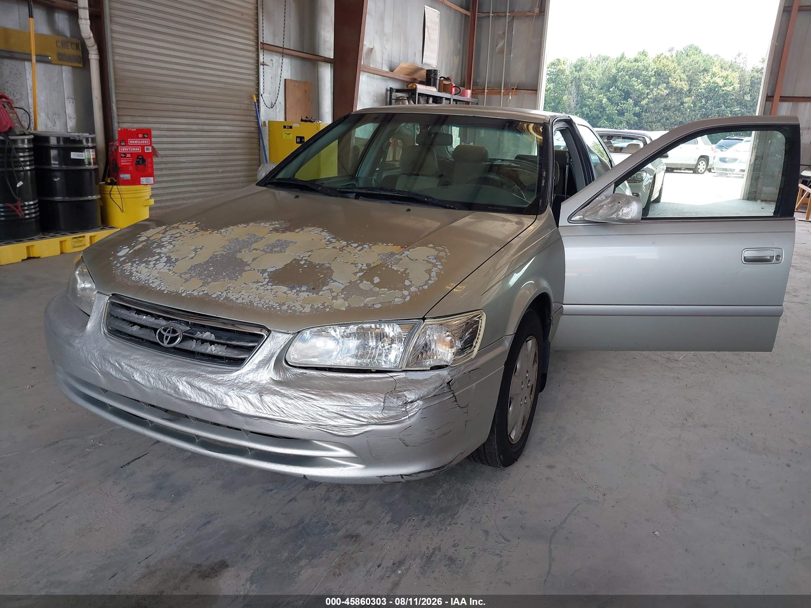 2000 Toyota Camry Le Silver vin: JT2BG22K7Y0492500