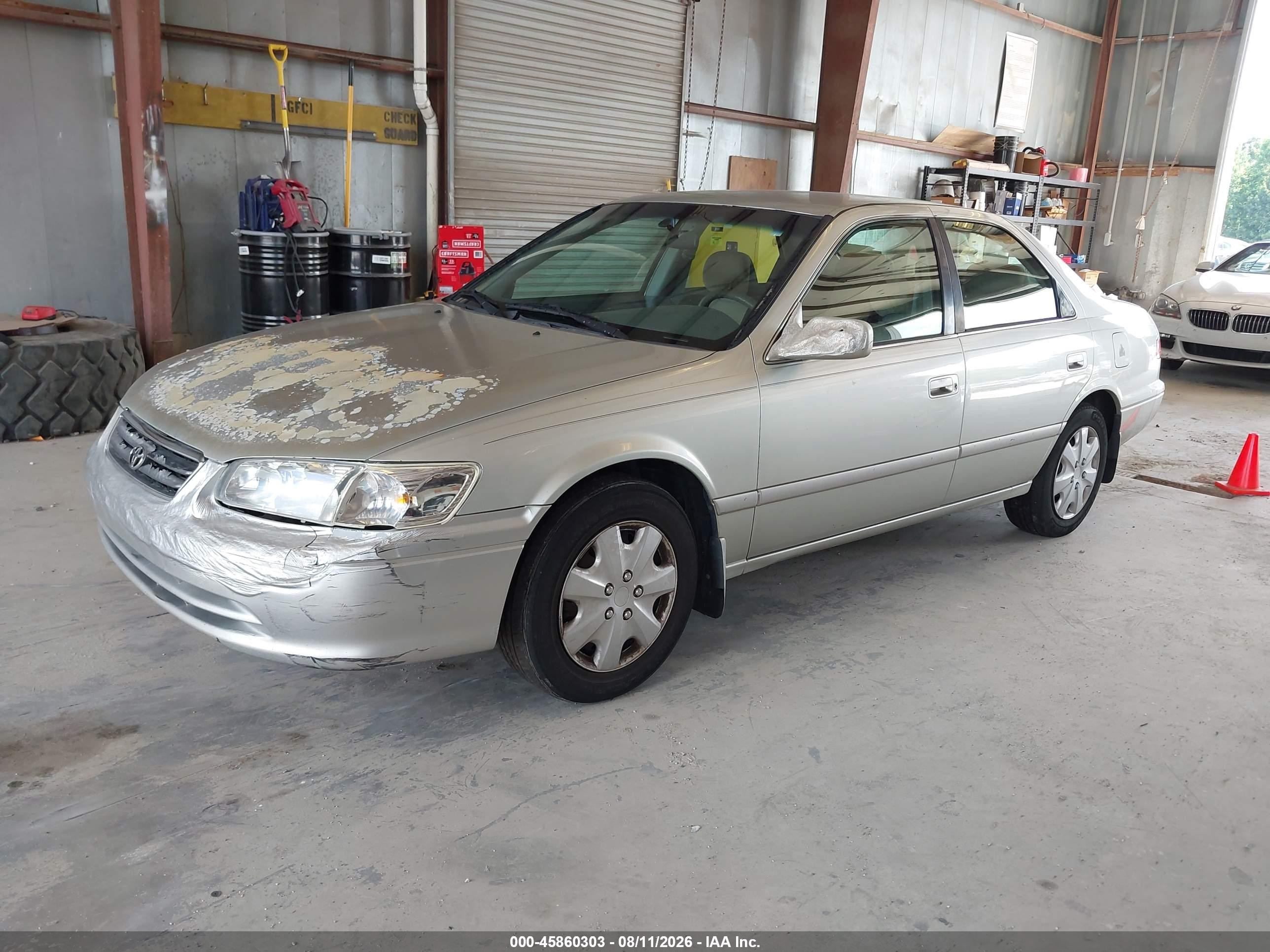 2000 Toyota Camry Le Silver vin: JT2BG22K7Y0492500