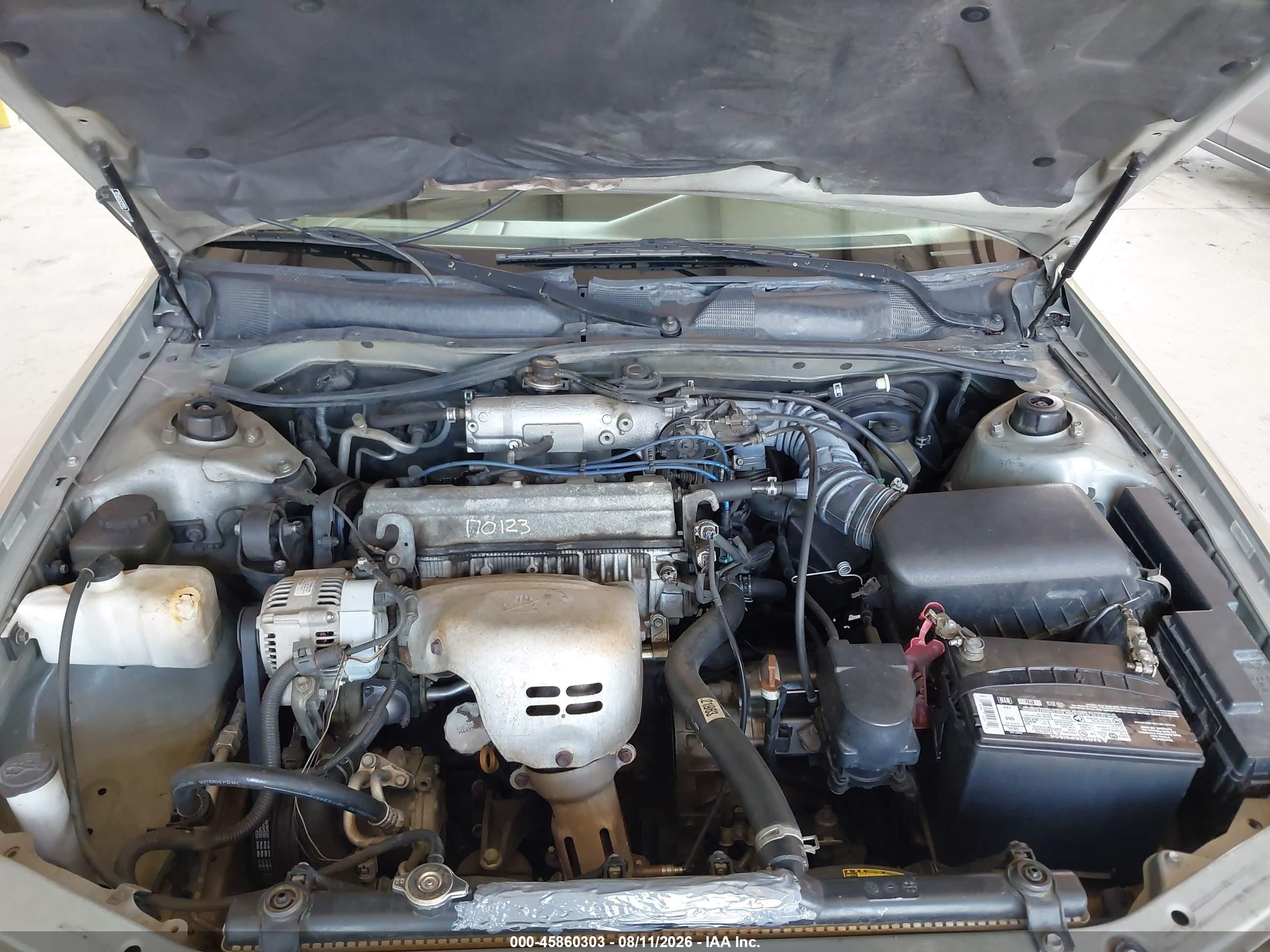 2000 Toyota Camry Le Silver vin: JT2BG22K7Y0492500