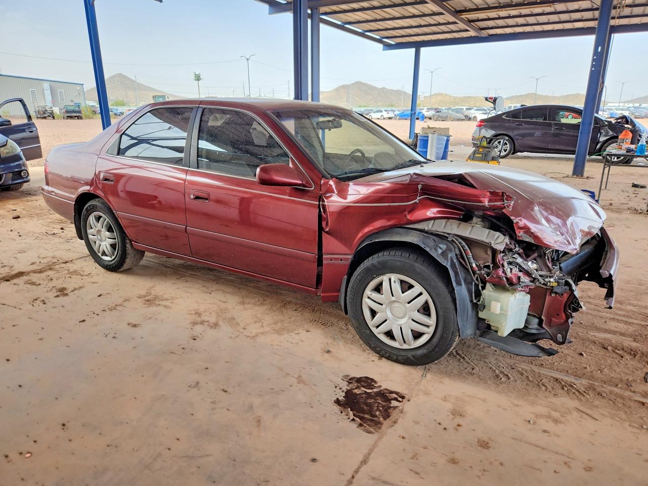 2000 Toyota Camry Le Red vin: JT2BG22K7Y0507643
