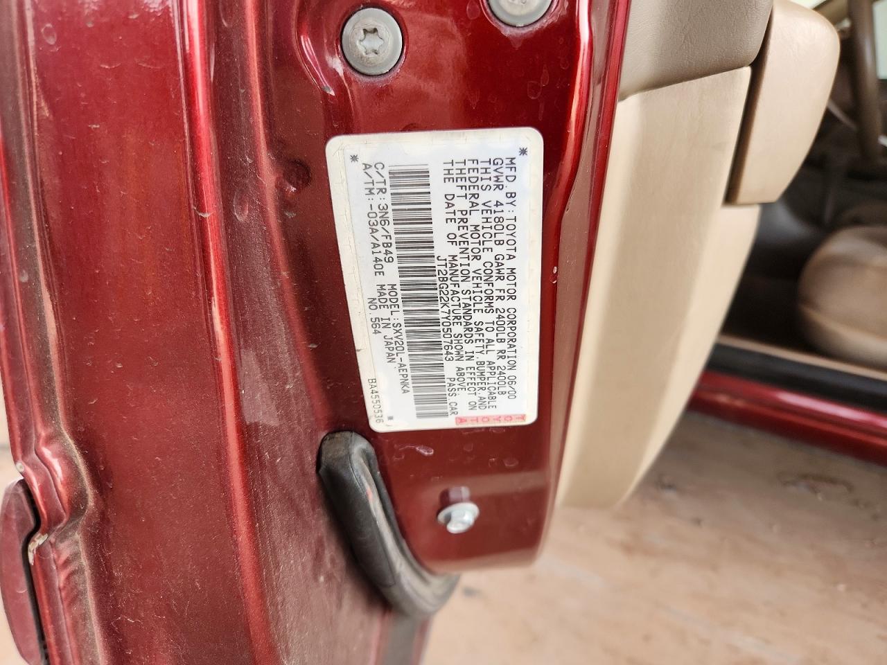 2000 Toyota Camry Le Red vin: JT2BG22K7Y0507643
