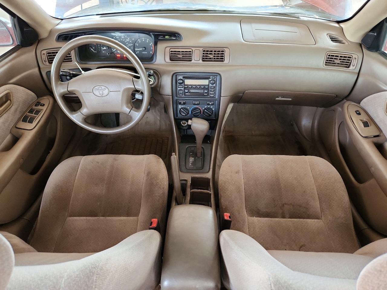 2000 Toyota Camry Le Red vin: JT2BG22K7Y0507643