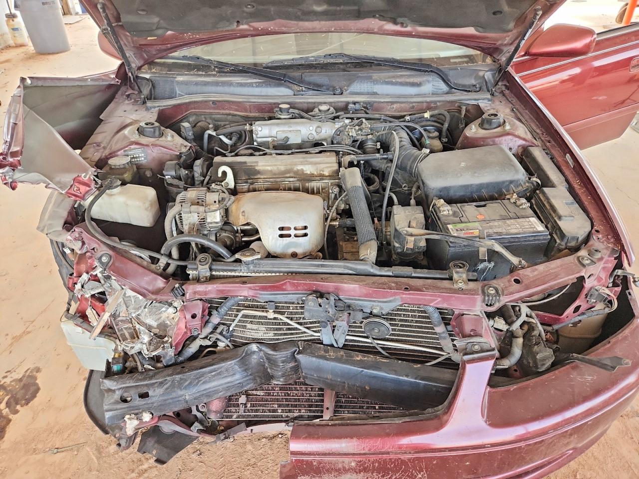 2000 Toyota Camry Le Red vin: JT2BG22K7Y0507643