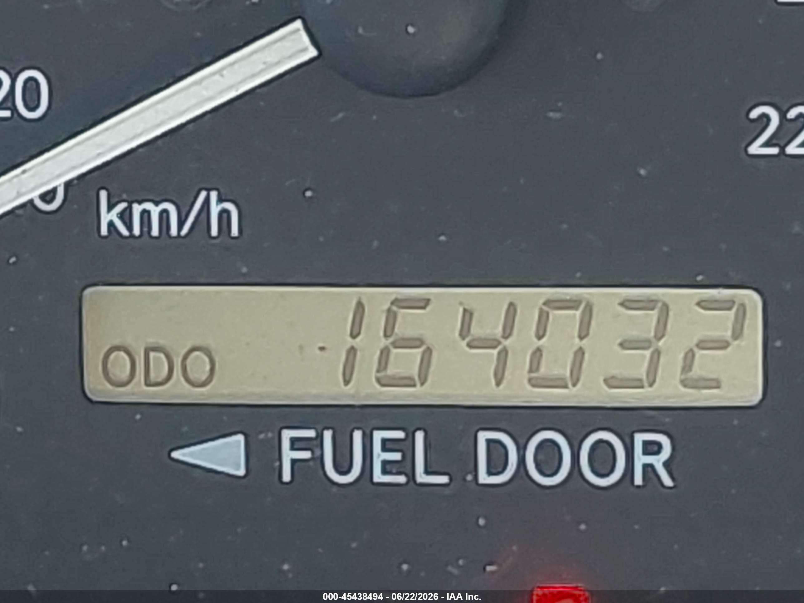 2000 Toyota Camry Le Серый vin: JT2BG22K7Y0515712