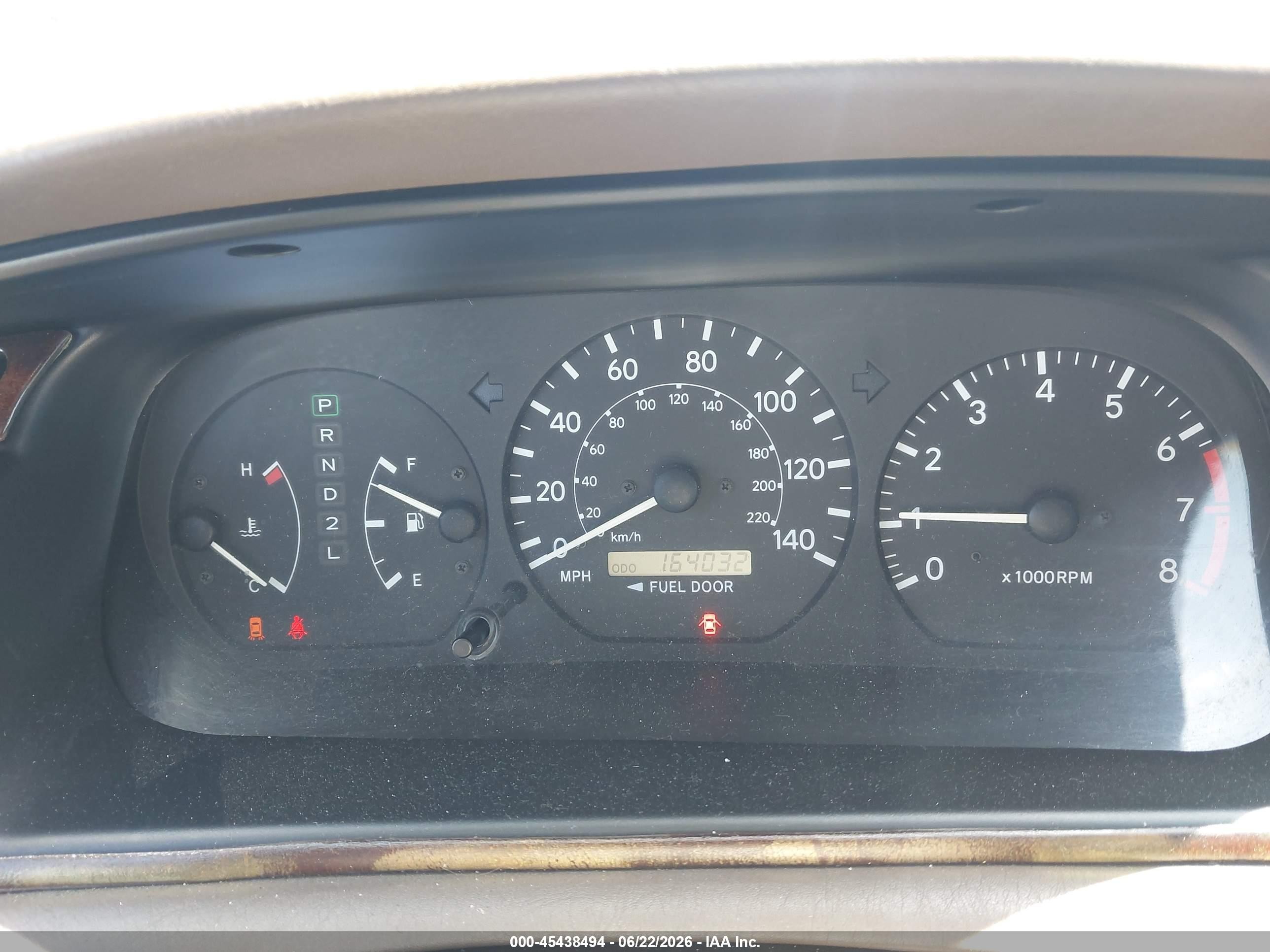 2000 Toyota Camry Le Серый vin: JT2BG22K7Y0515712