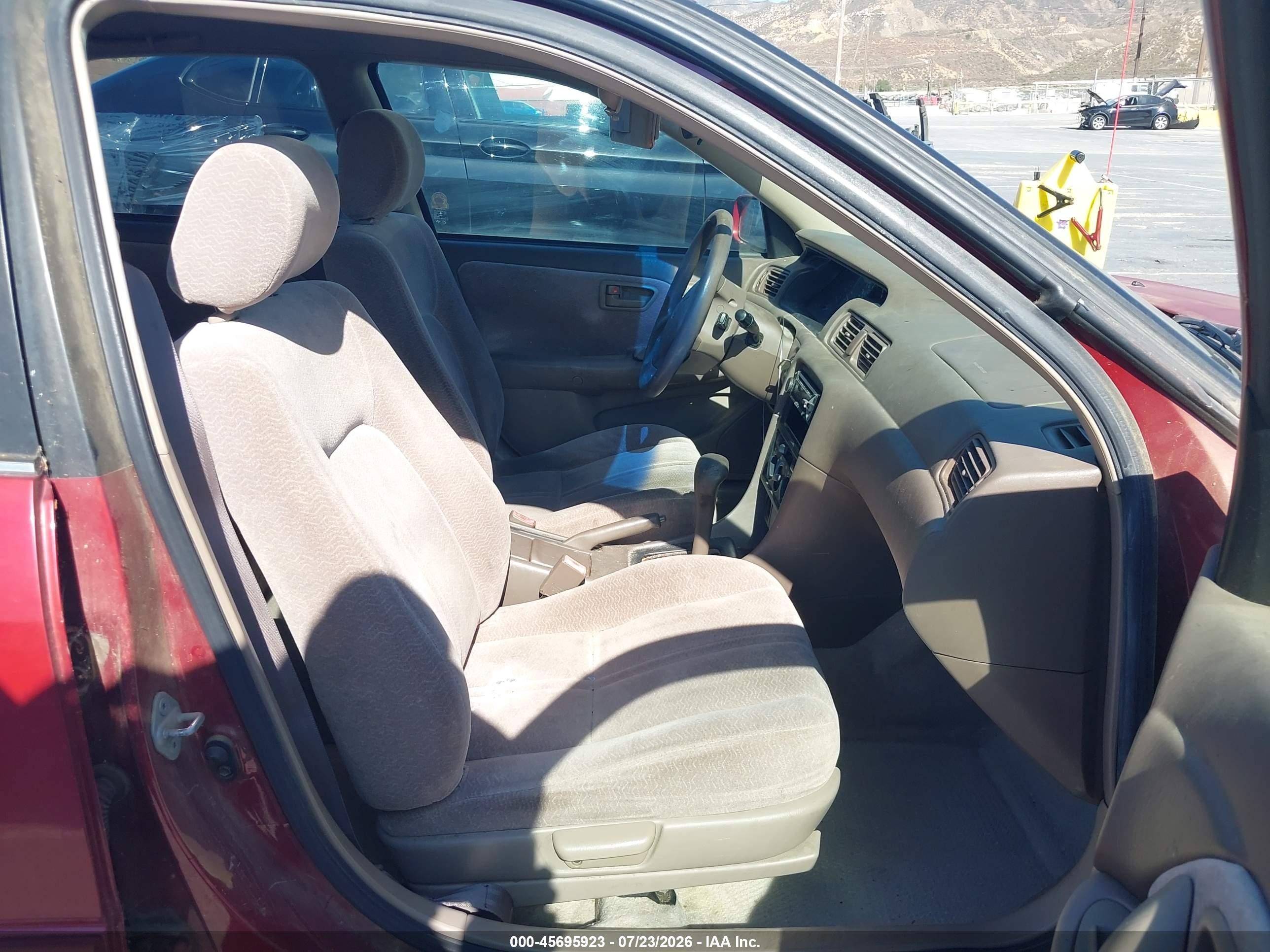 1997 Toyota Camry Le Красный vin: JT2BG22K8V0099519