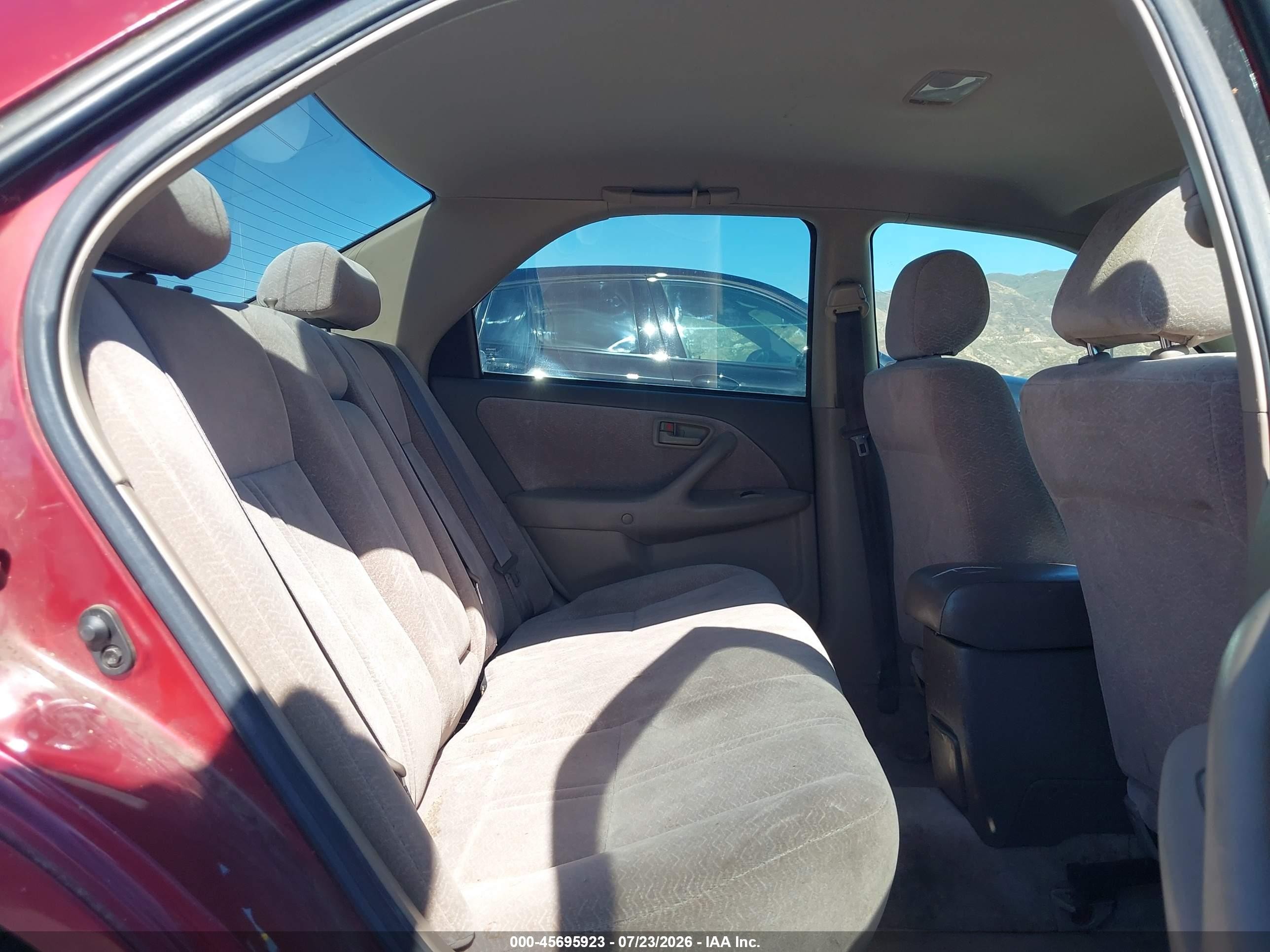 1997 Toyota Camry Le Красный vin: JT2BG22K8V0099519