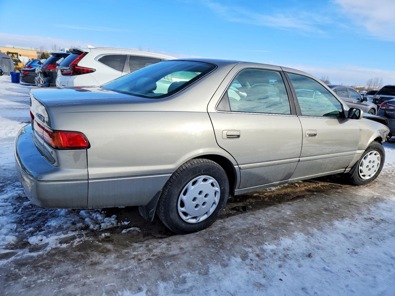 1998 Toyota Camry Ce Beige vin: JT2BG22K8W0134738