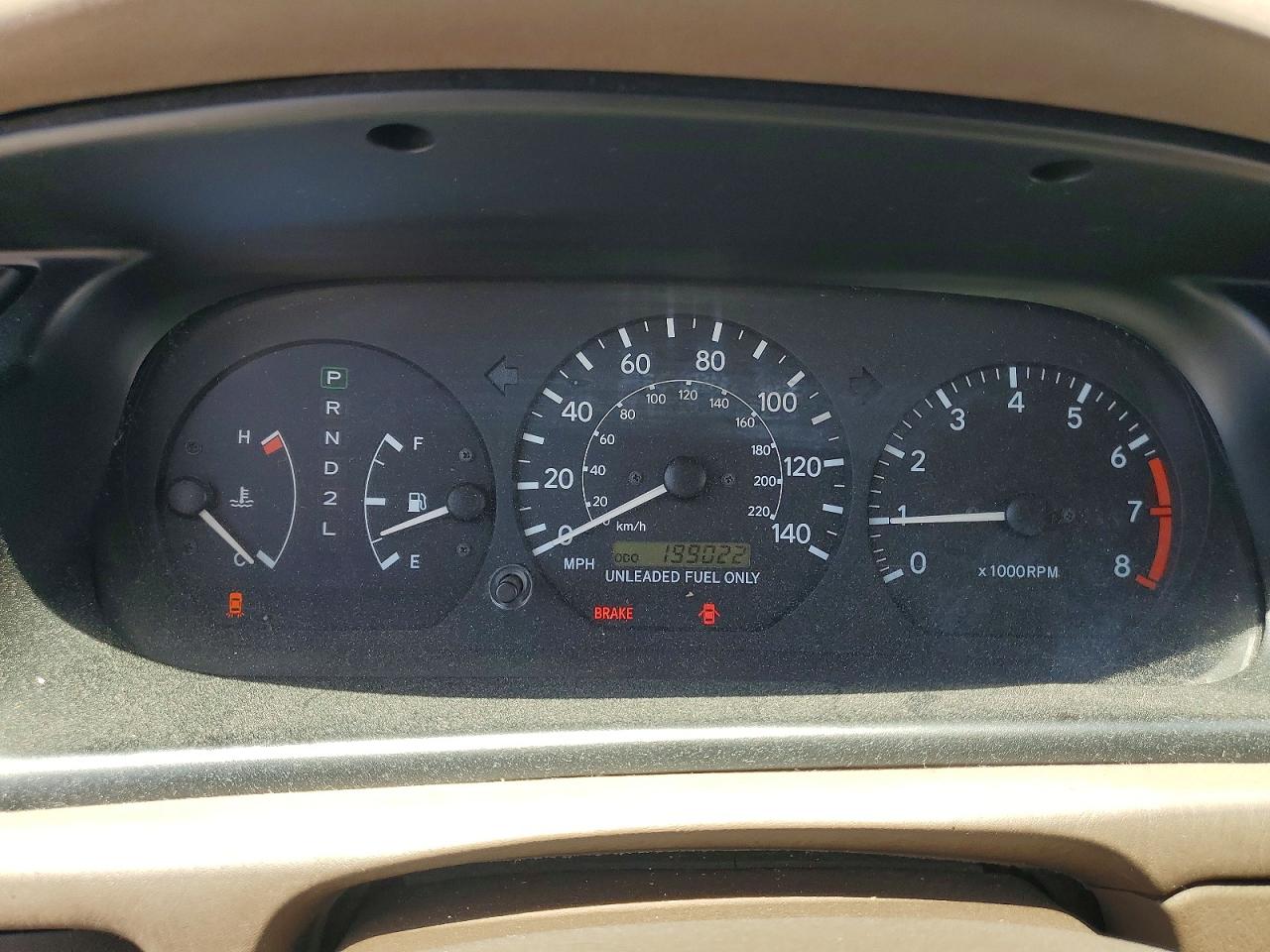 1999 Toyota Camry Le Tan vin: JT2BG22K8X0288223