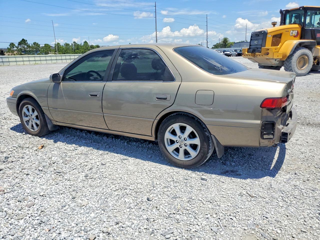 1999 Toyota Camry Le Tan vin: JT2BG22K8X0288223