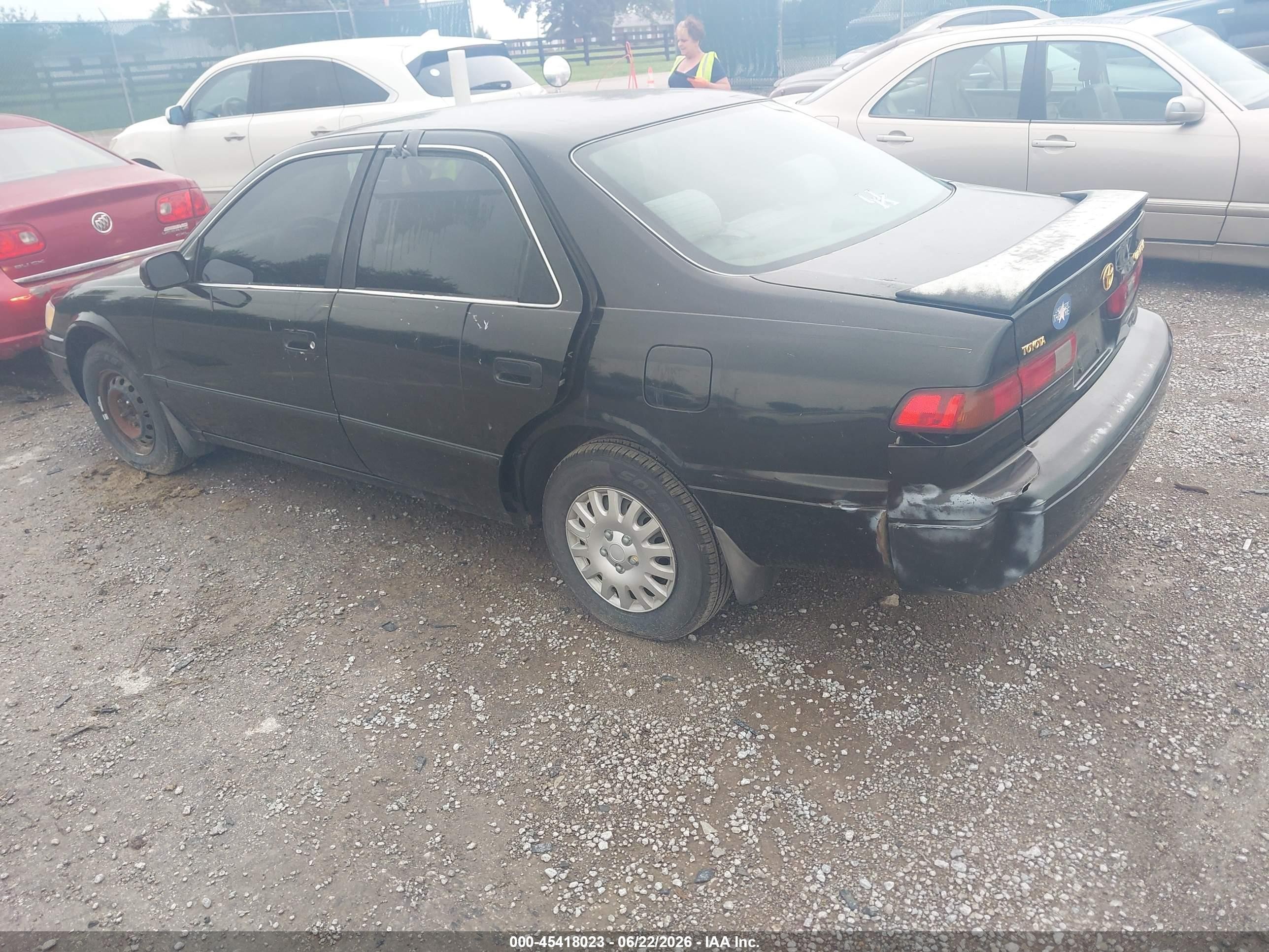 1999 Toyota Camry Le Black vin: JT2BG22K8X0374471