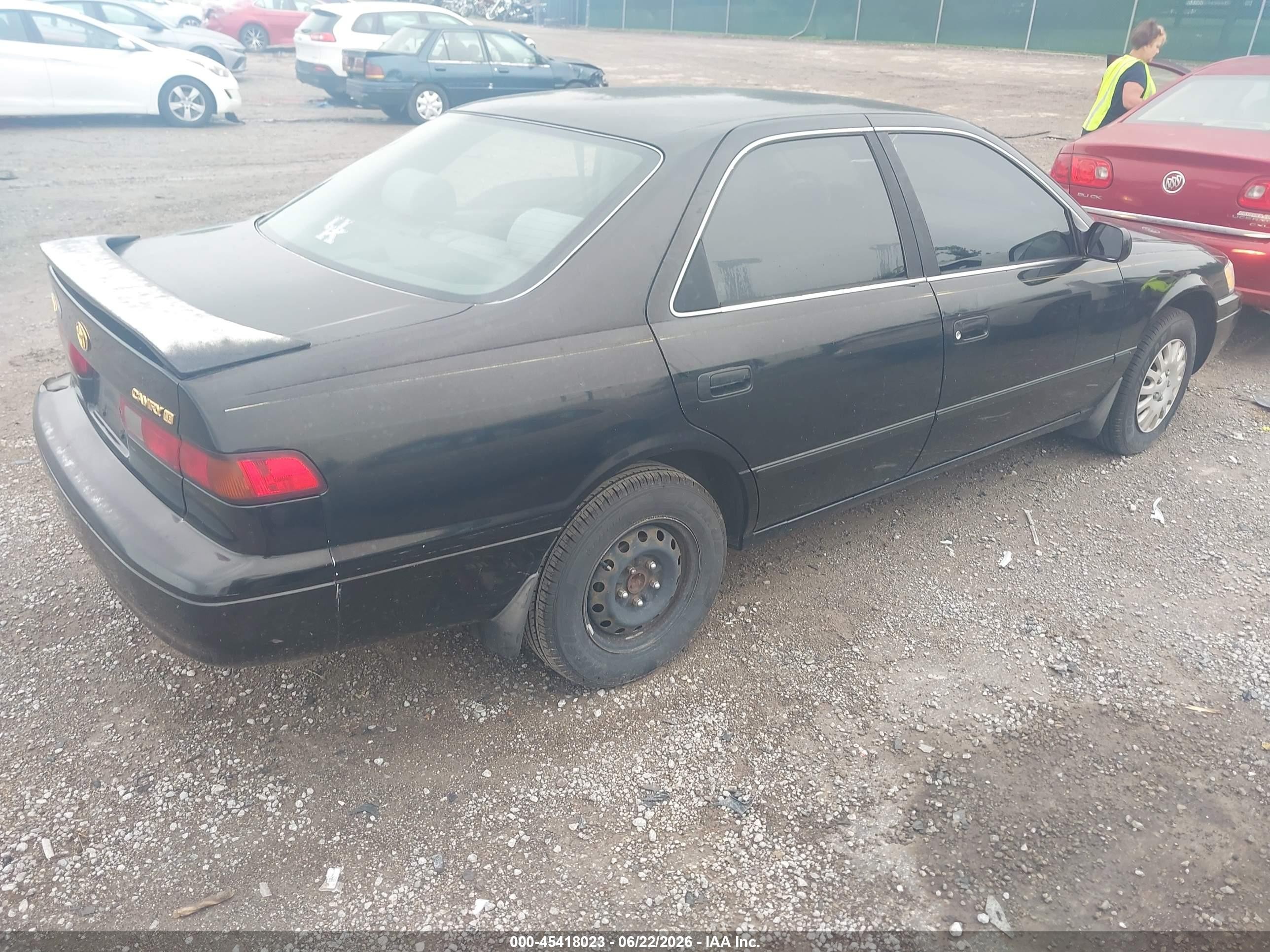 1999 Toyota Camry Le Black vin: JT2BG22K8X0374471