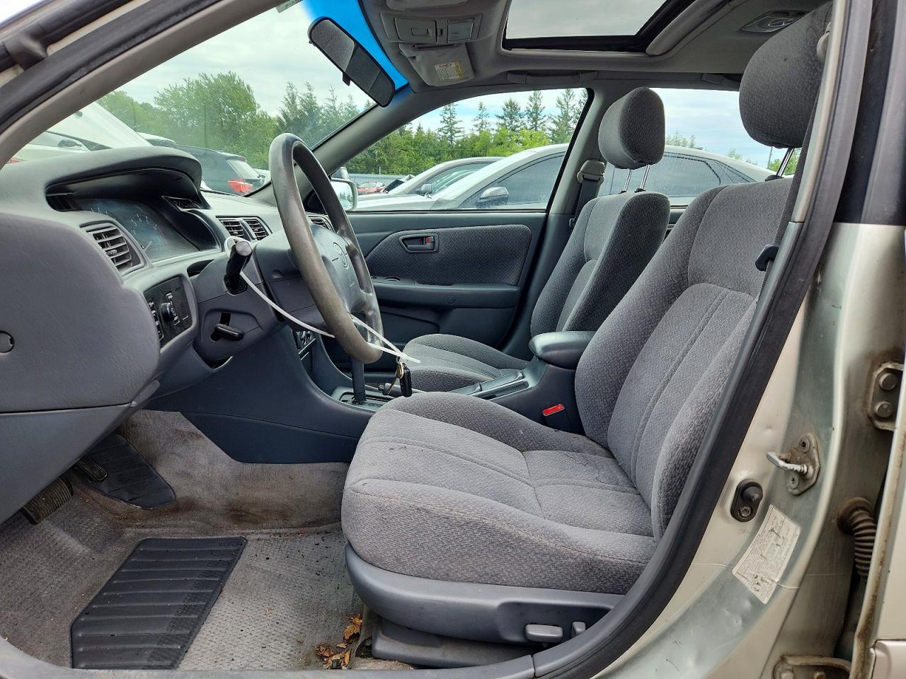 2000 Toyota Camry Ce Silver vin: JT2BG22K8Y0457299