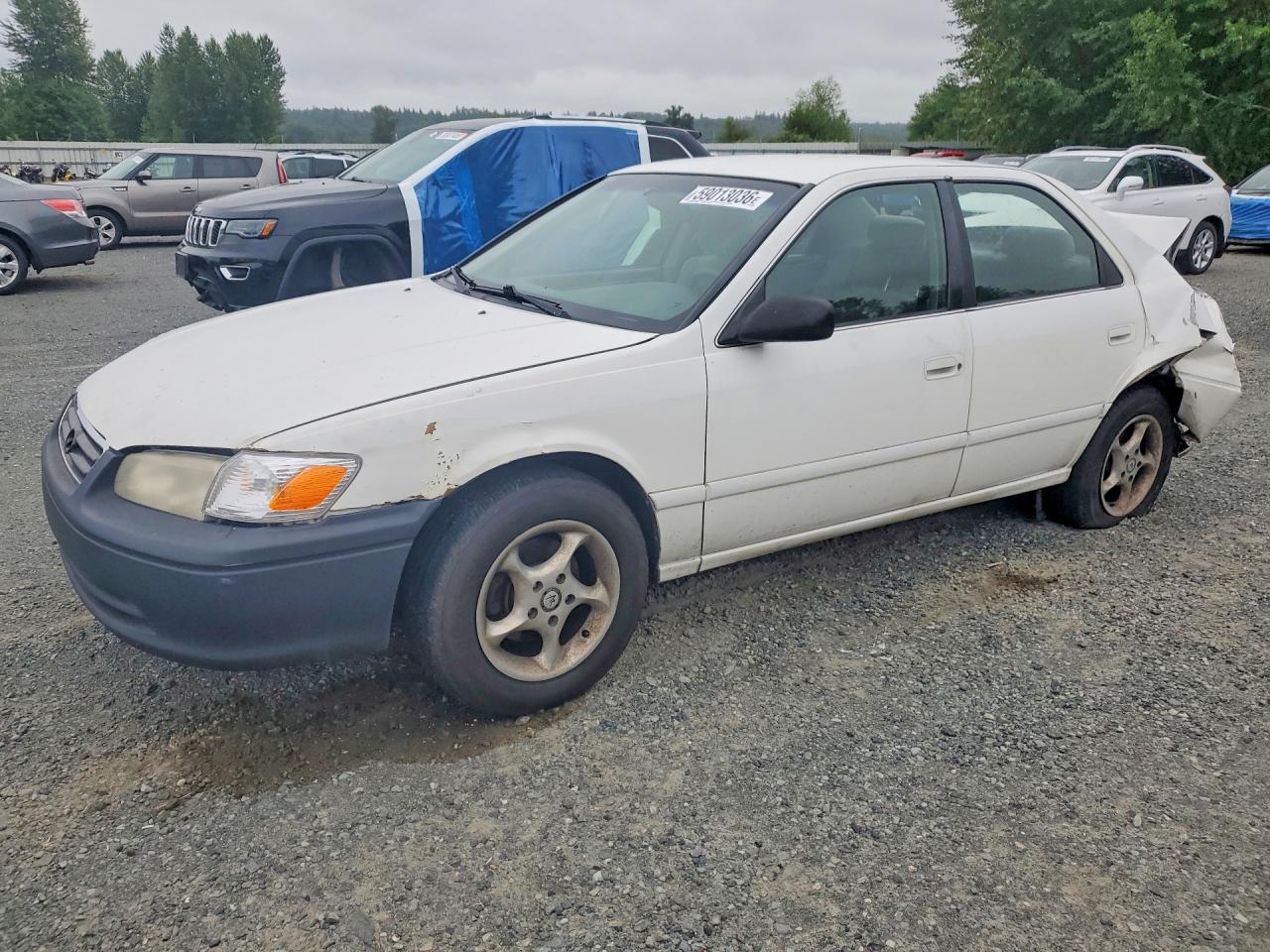 2000 Toyota Camry Le Белый vin: JT2BG22K8Y0481831