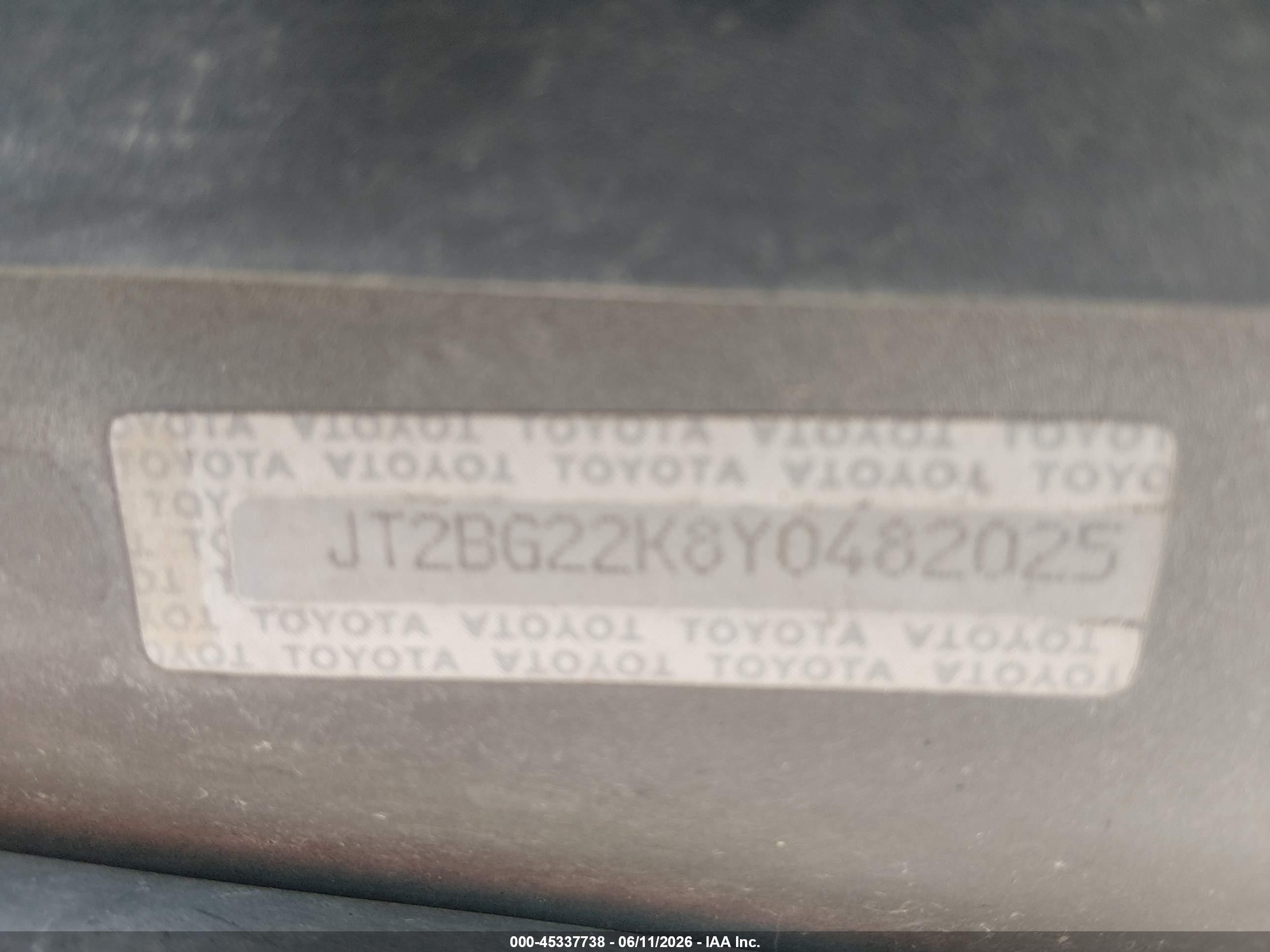 2000 Toyota Camry Le Gray vin: JT2BG22K8Y0482025