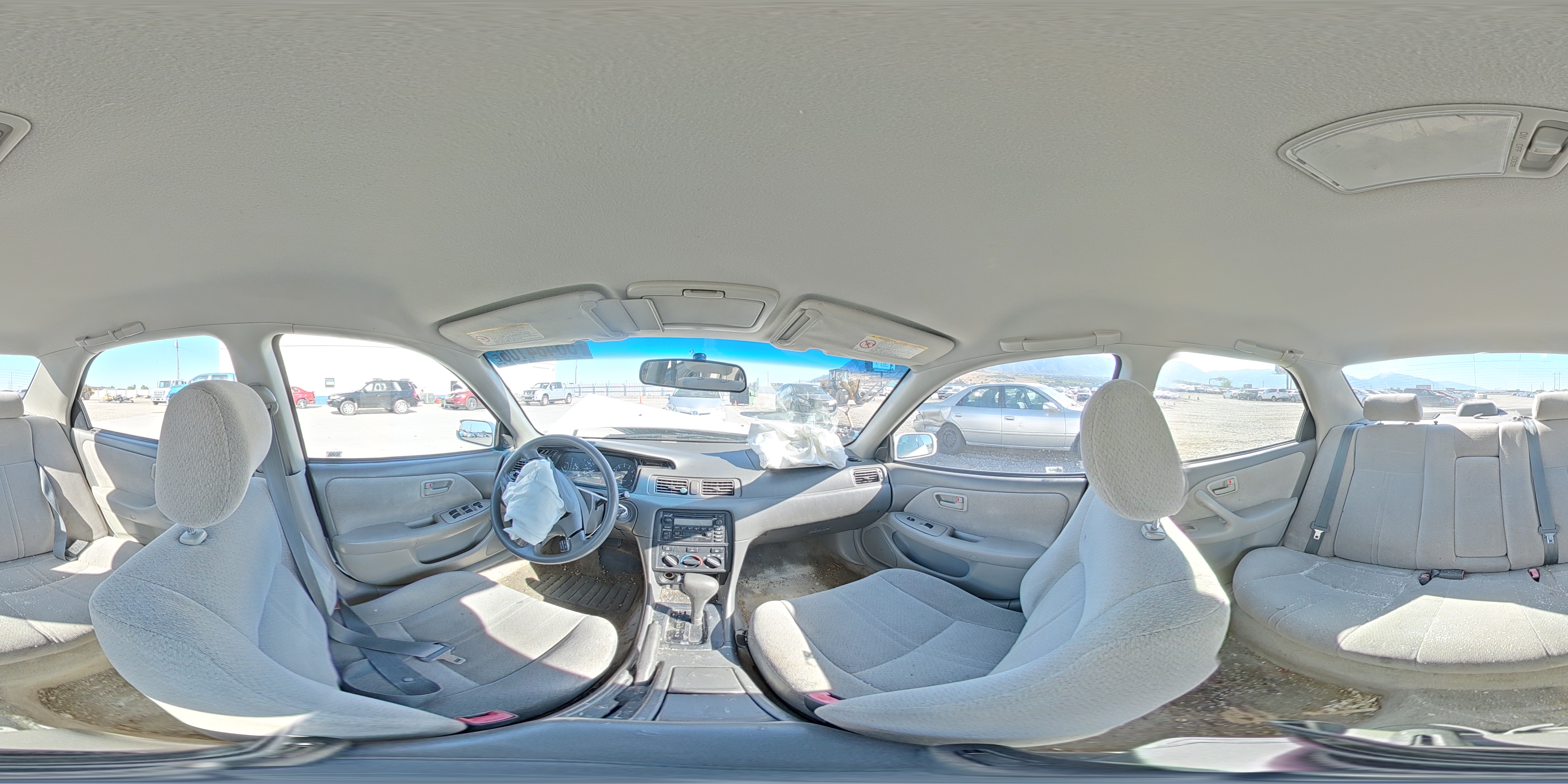 2001 Toyota Camry Le White vin: JT2BG22K910558454