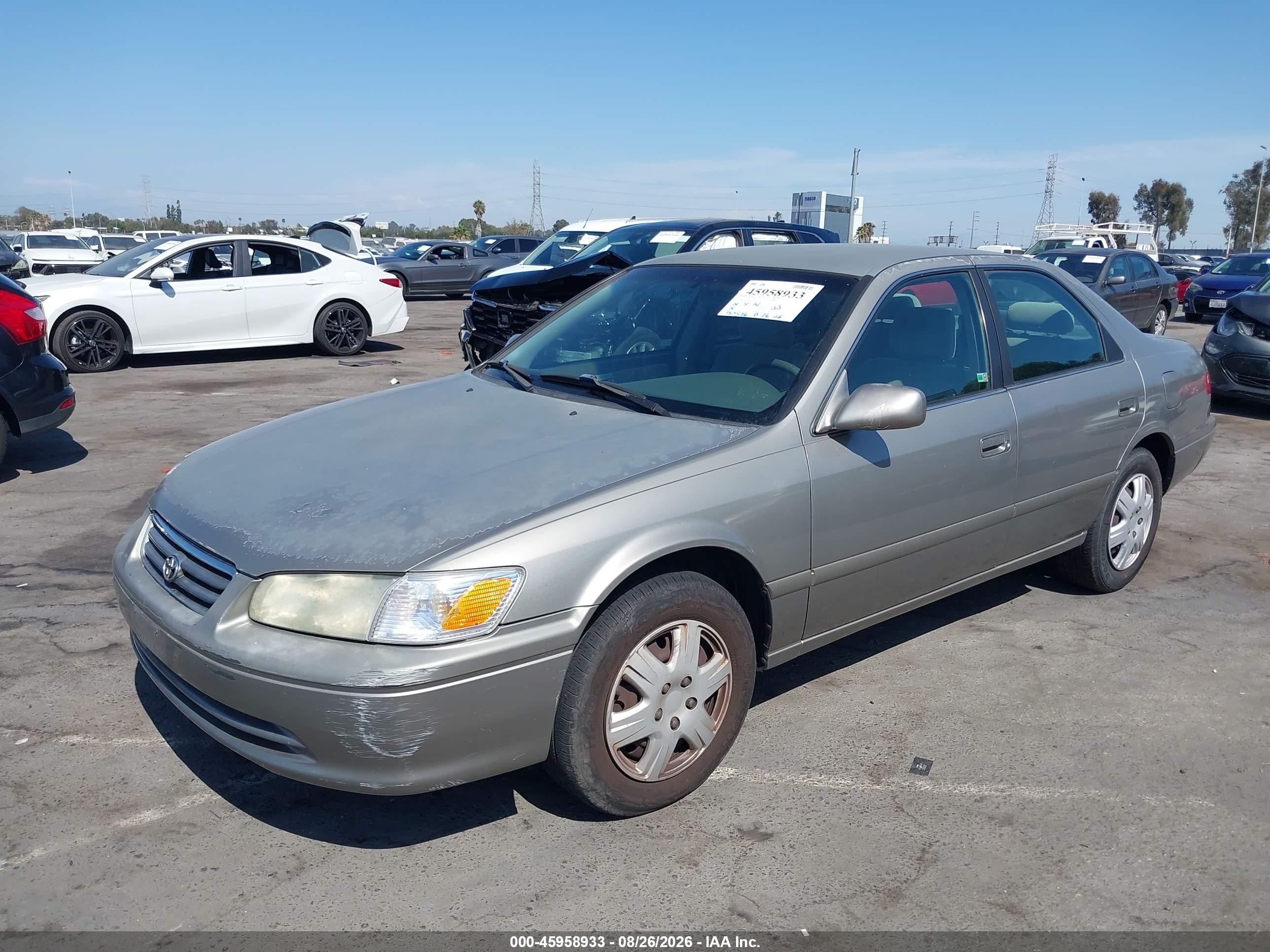 2001 Toyota Camry Le Серый vin: JT2BG22K910606115