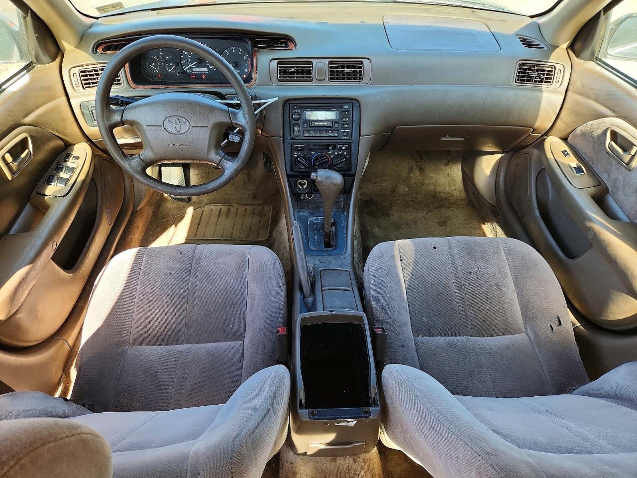 1998 Toyota Camry Le Black vin: JT2BG22K9W0191563