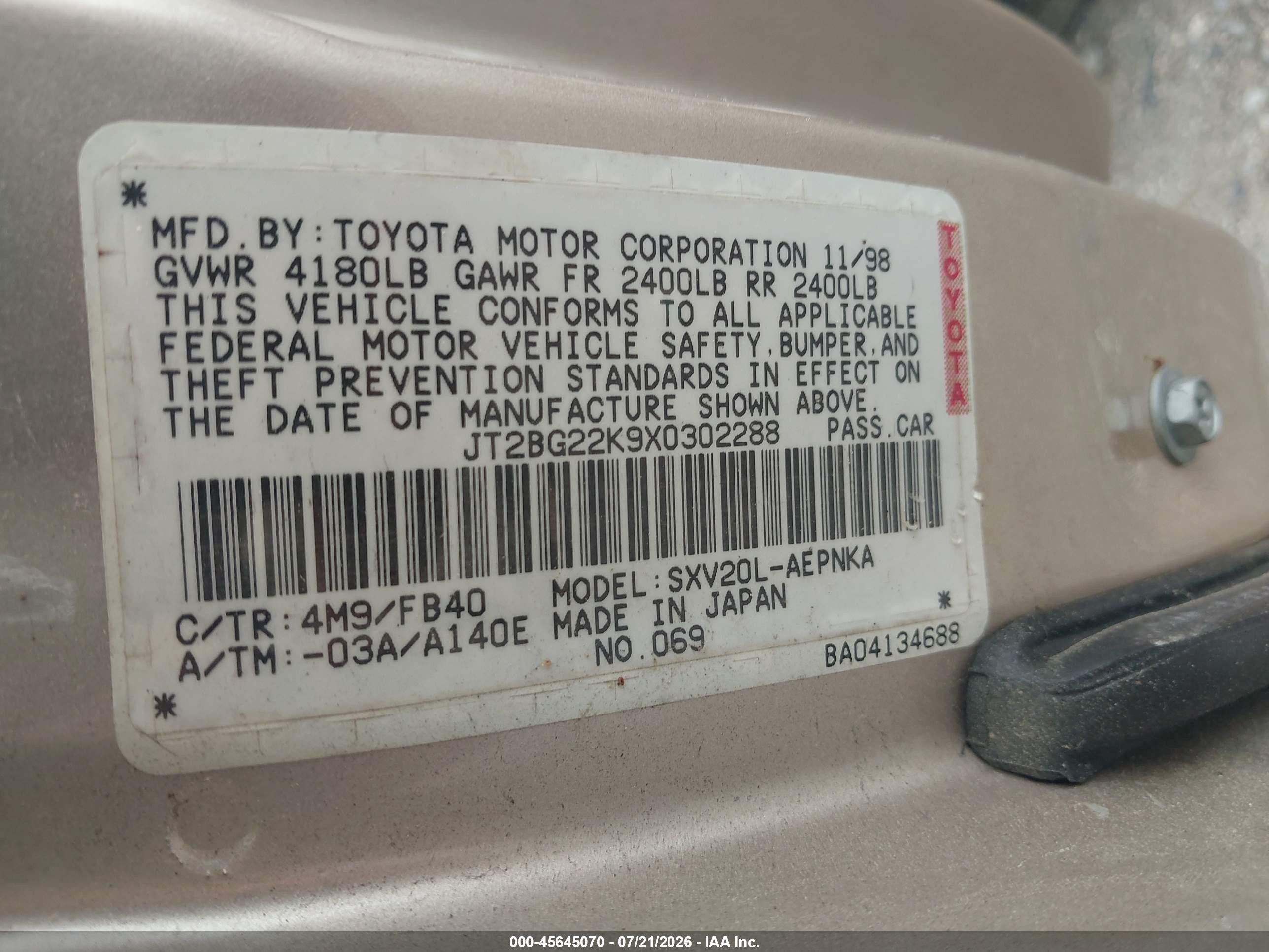 1999 Toyota Camry Le Gold vin: JT2BG22K9X0302288