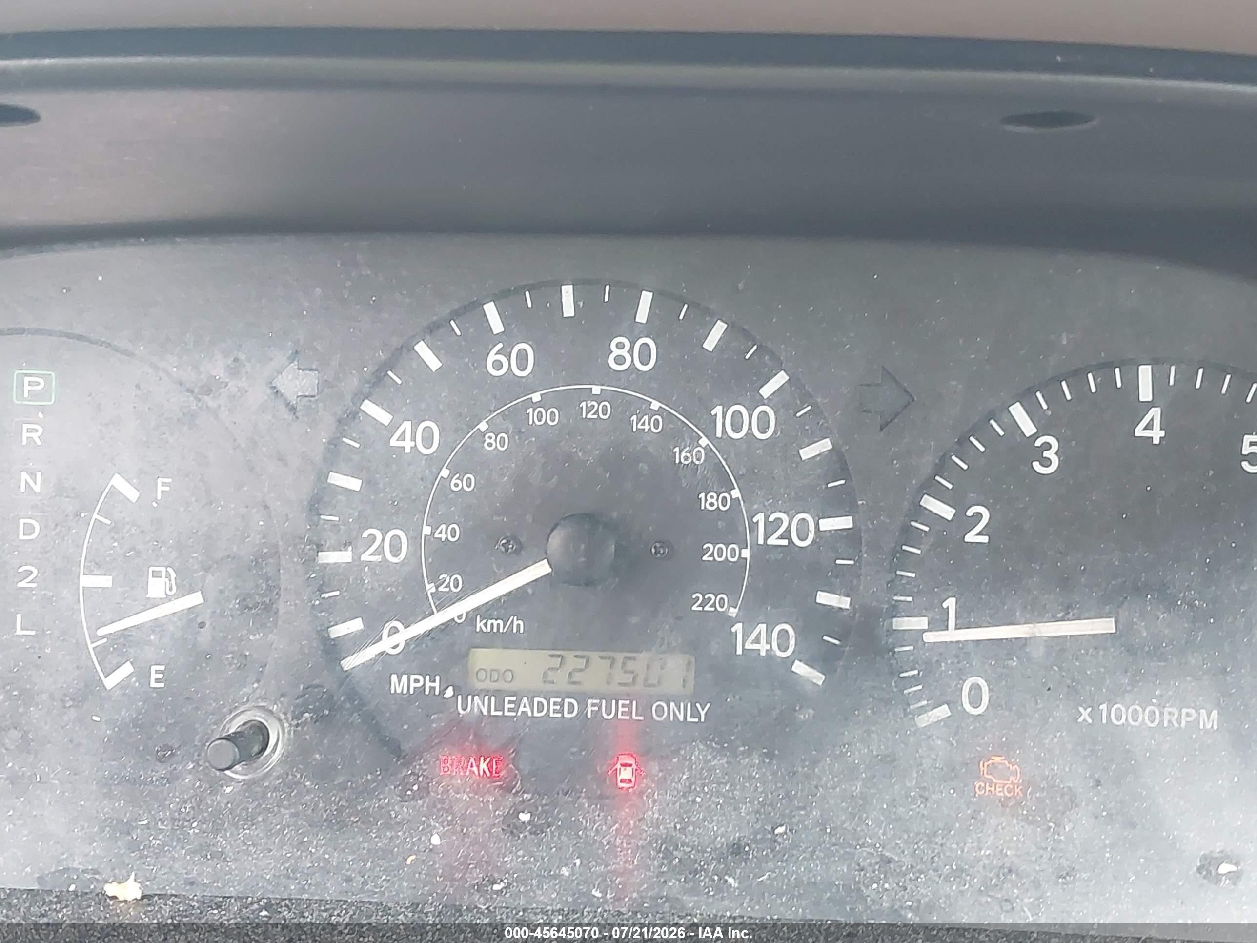 1999 Toyota Camry Le Gold vin: JT2BG22K9X0302288
