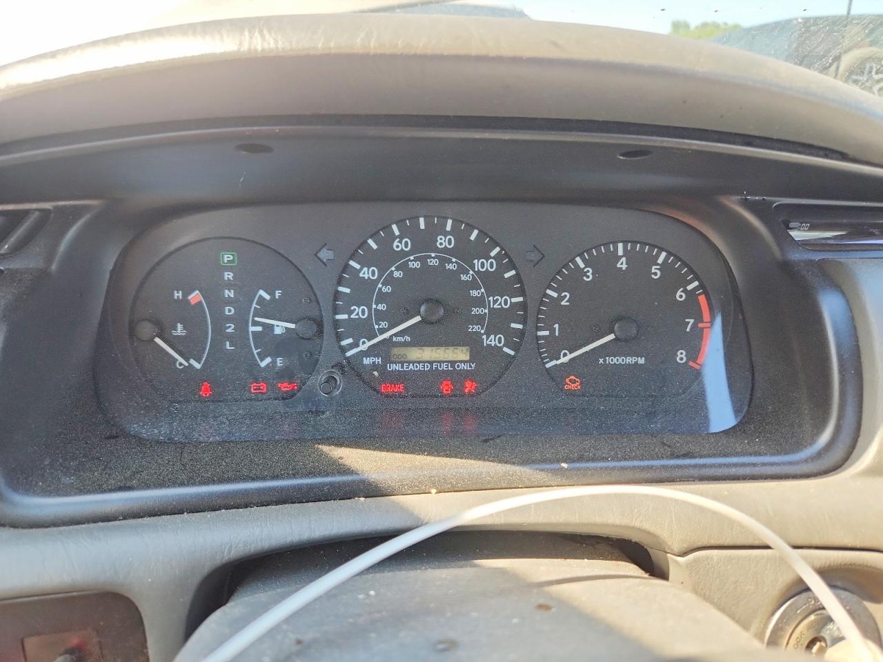 1999 Toyota Camry Le Tan vin: JT2BG22K9X0304560