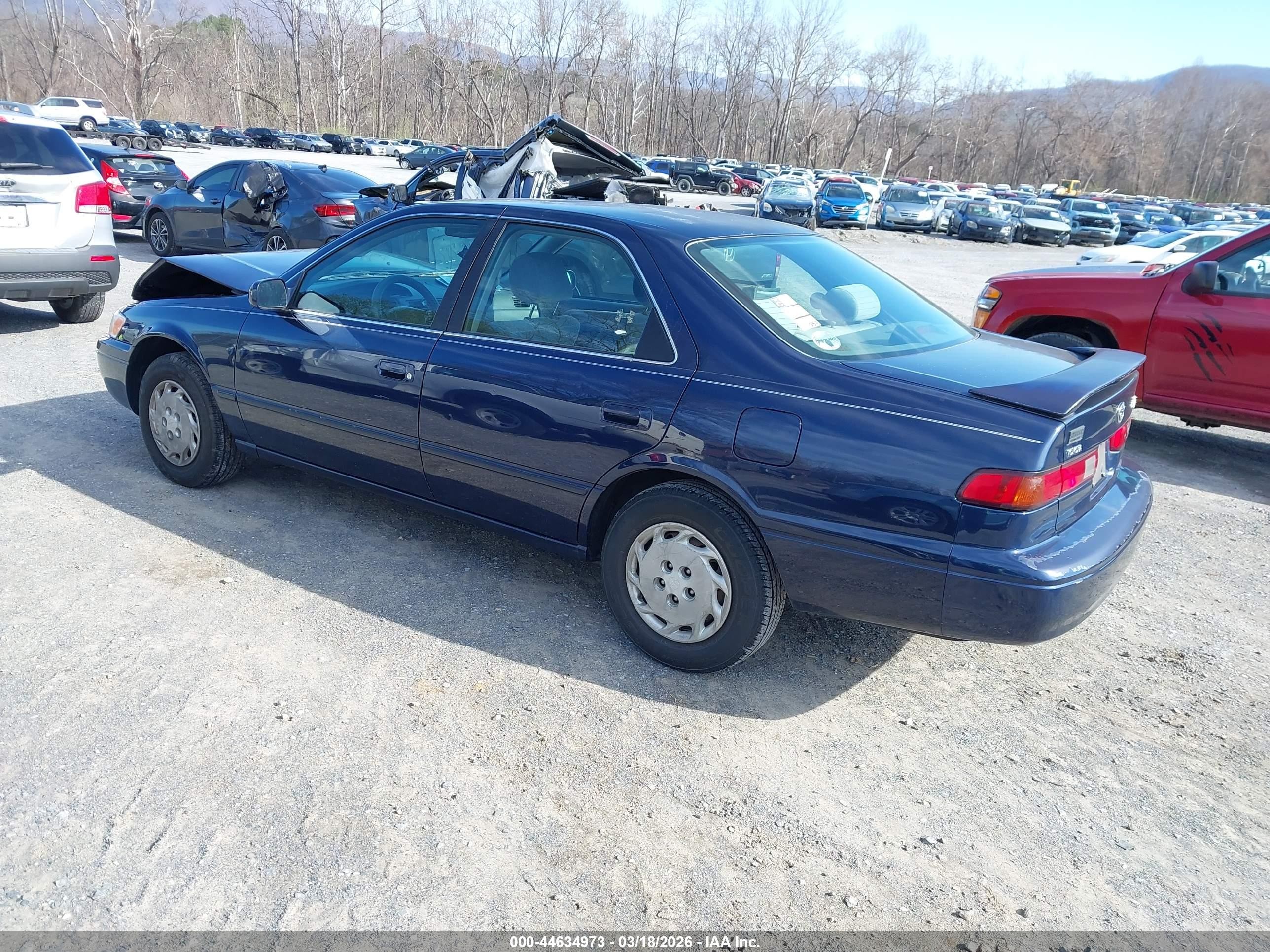 1999 Toyota Camry Le Blue vin: JT2BG22K9X0315865